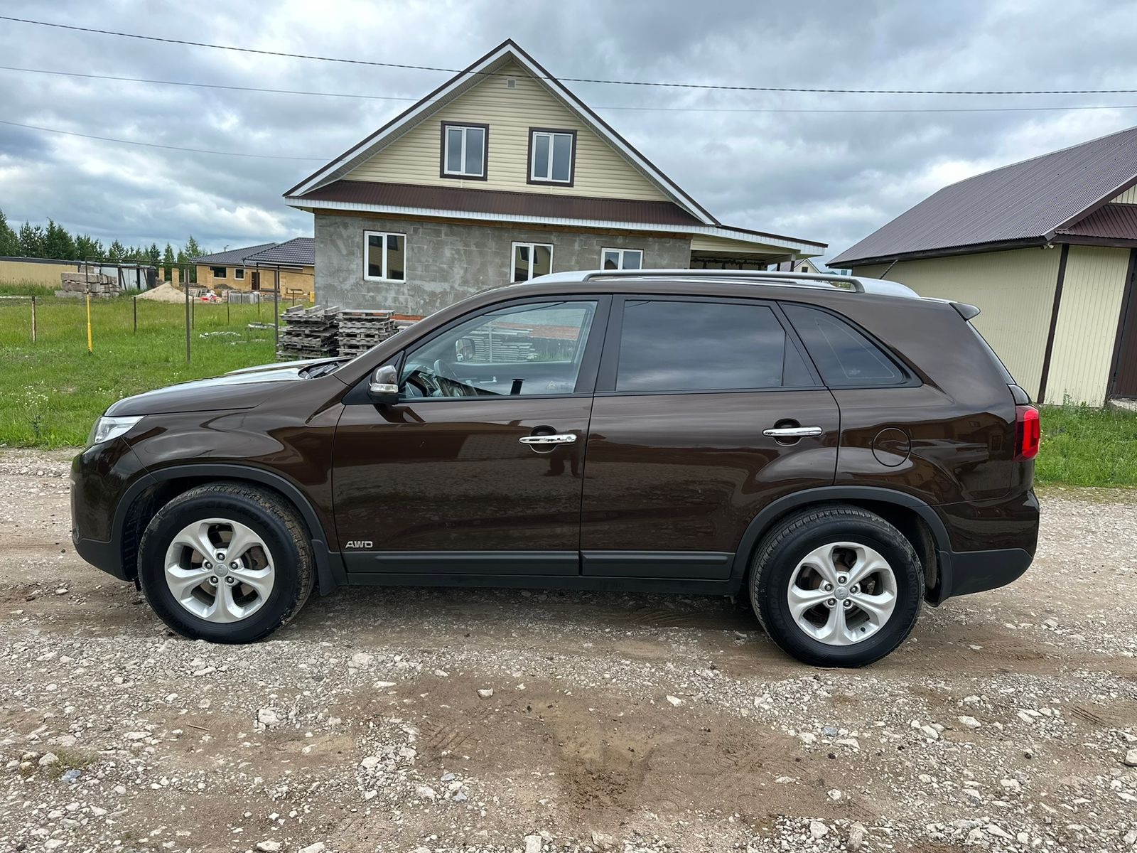 Автомобиль 2012 года, пробег 174000