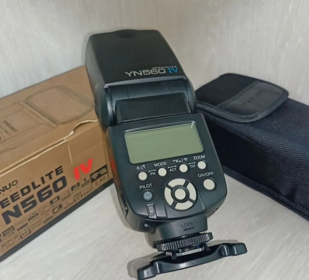 Продам новую фотовспышку Yongnuo Продаётся (1)