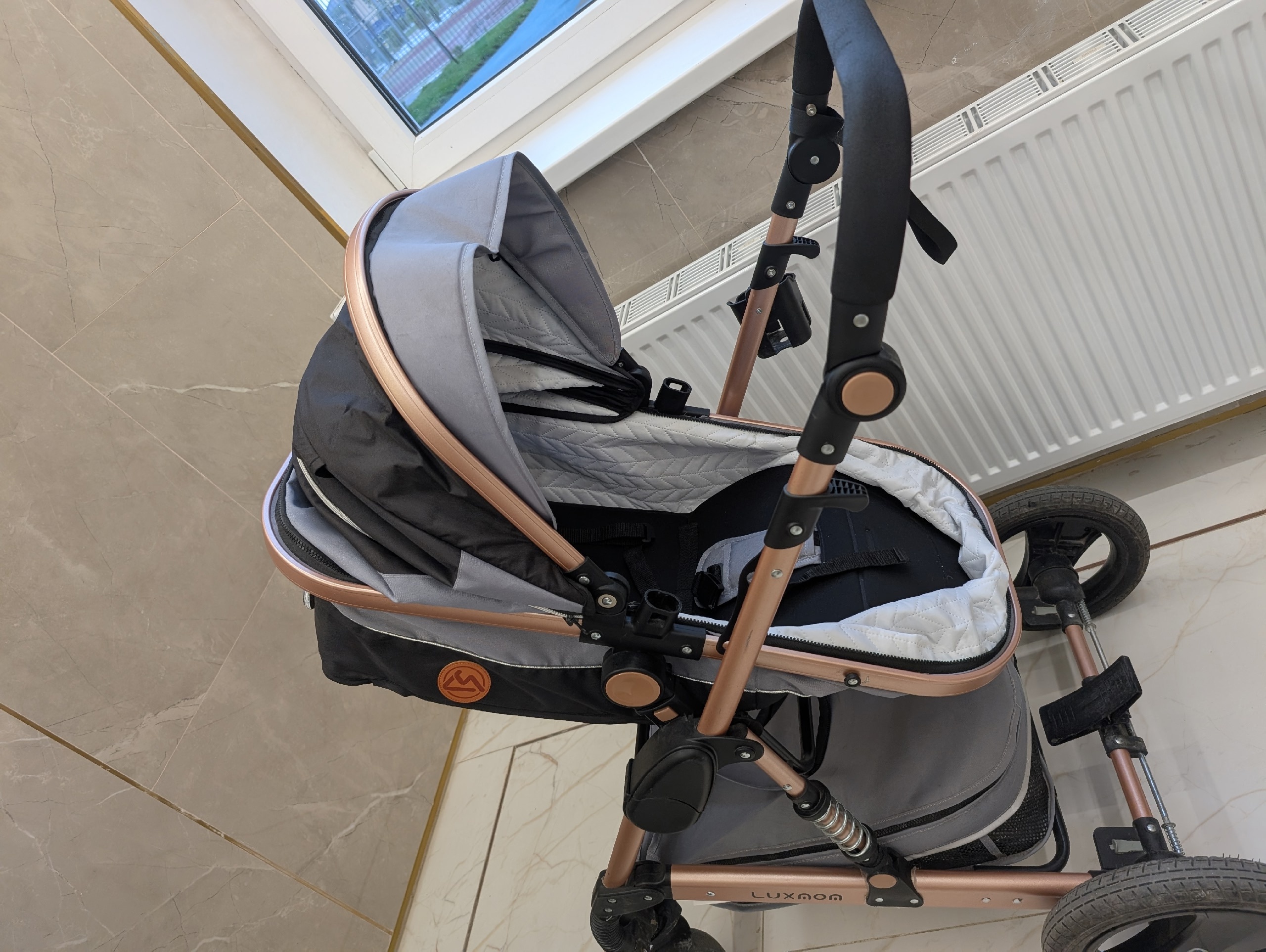 Продам универсальную коляску 3 в (4)