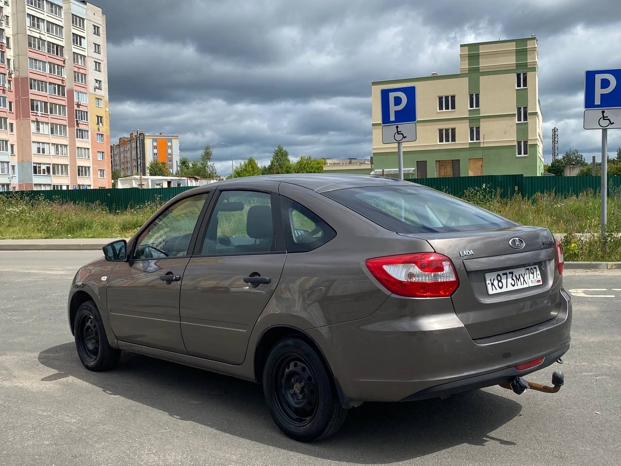 Автомобиль Лада Гранта 2017 Продается (4)