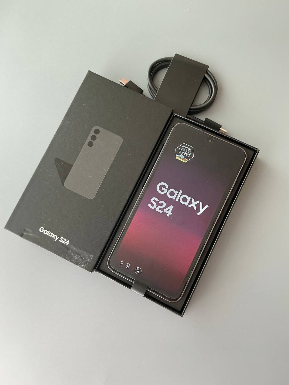 Продается смартфон Samsung S24 Черный (4)