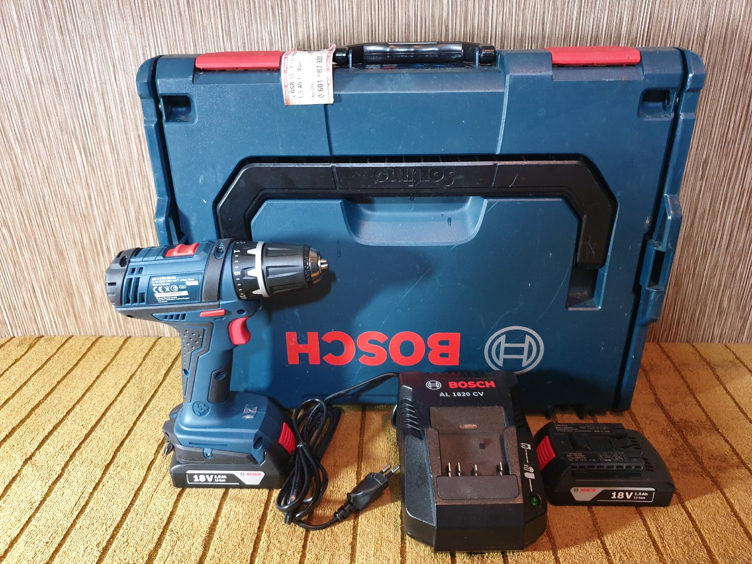 Новая дрель-шуруповерт Bosch Professional Продается (2)