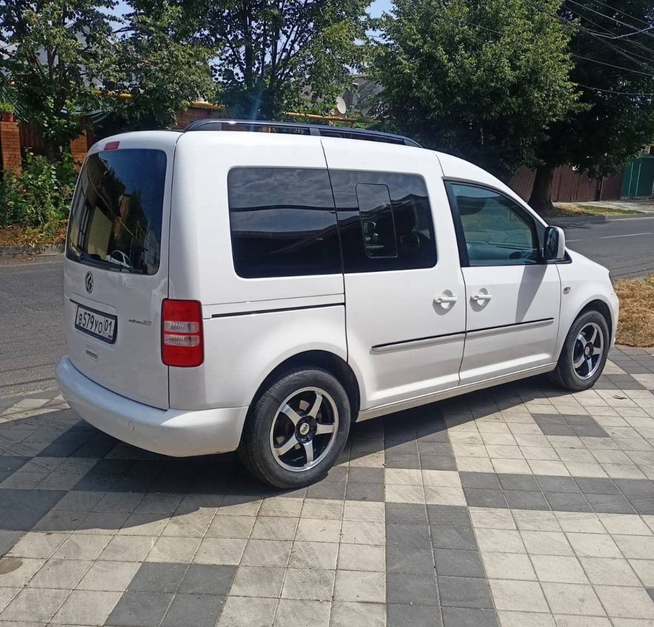 Автомобиль Volkswagen Caddy 2012 Предлагаю (3)