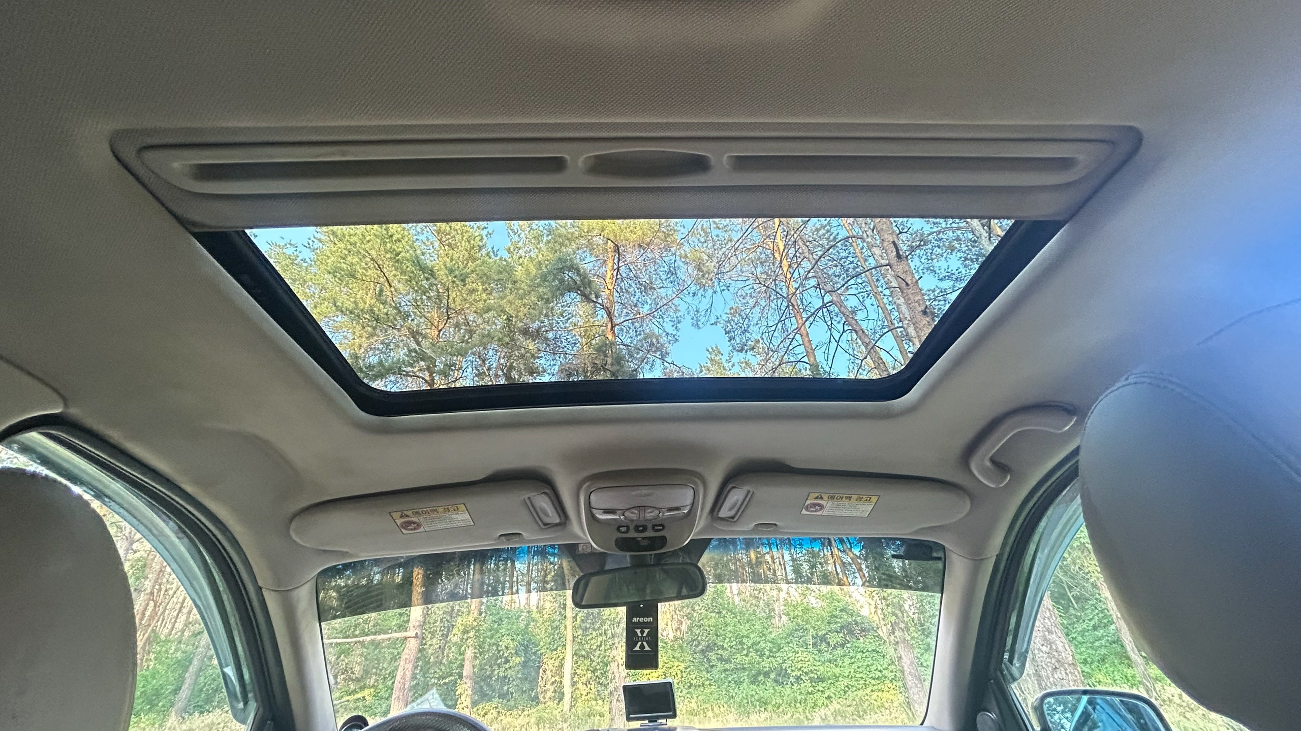 Продам Kia Sorento 2003 года (8)