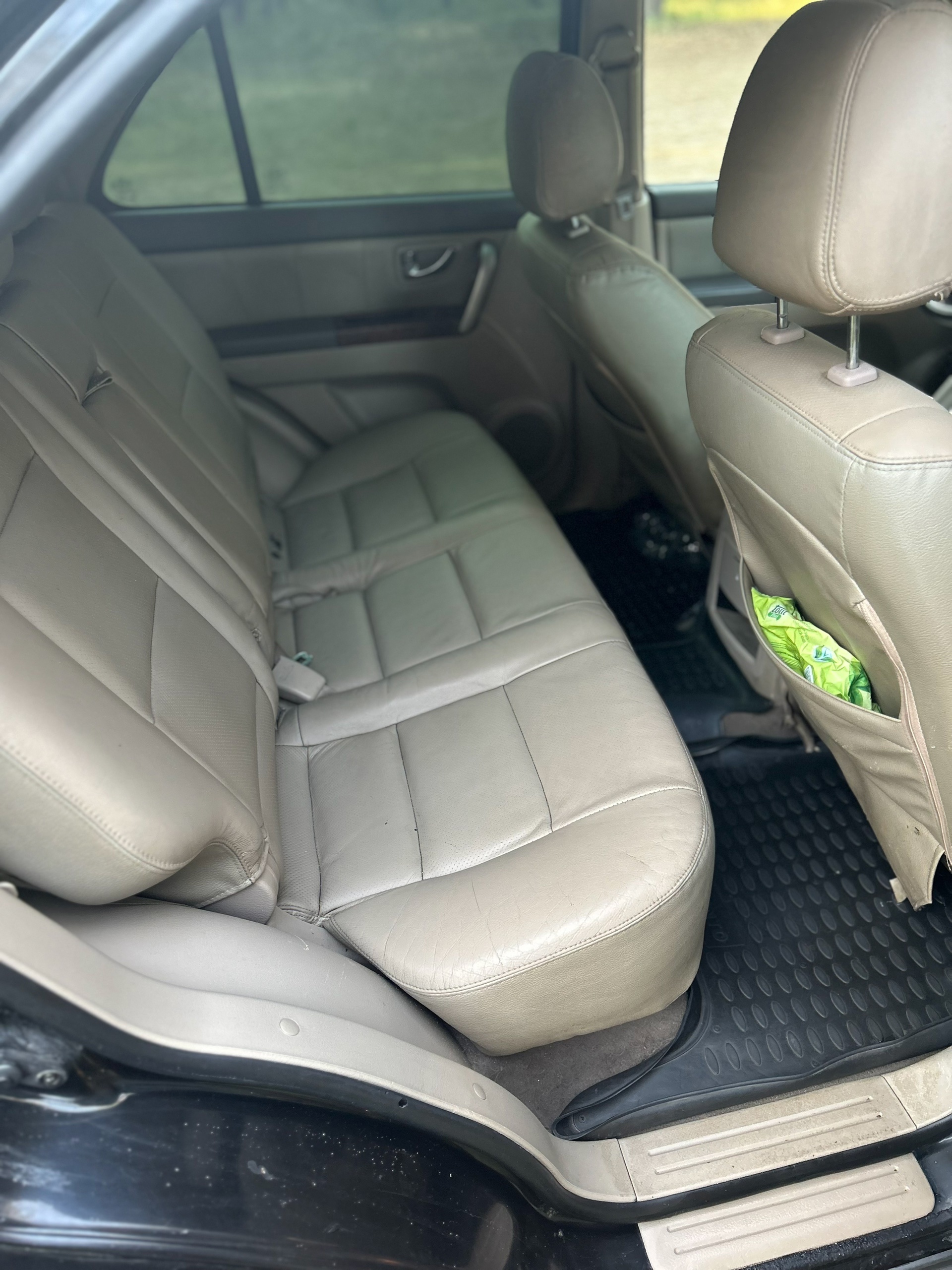 Продам Kia Sorento 2003 года (6)