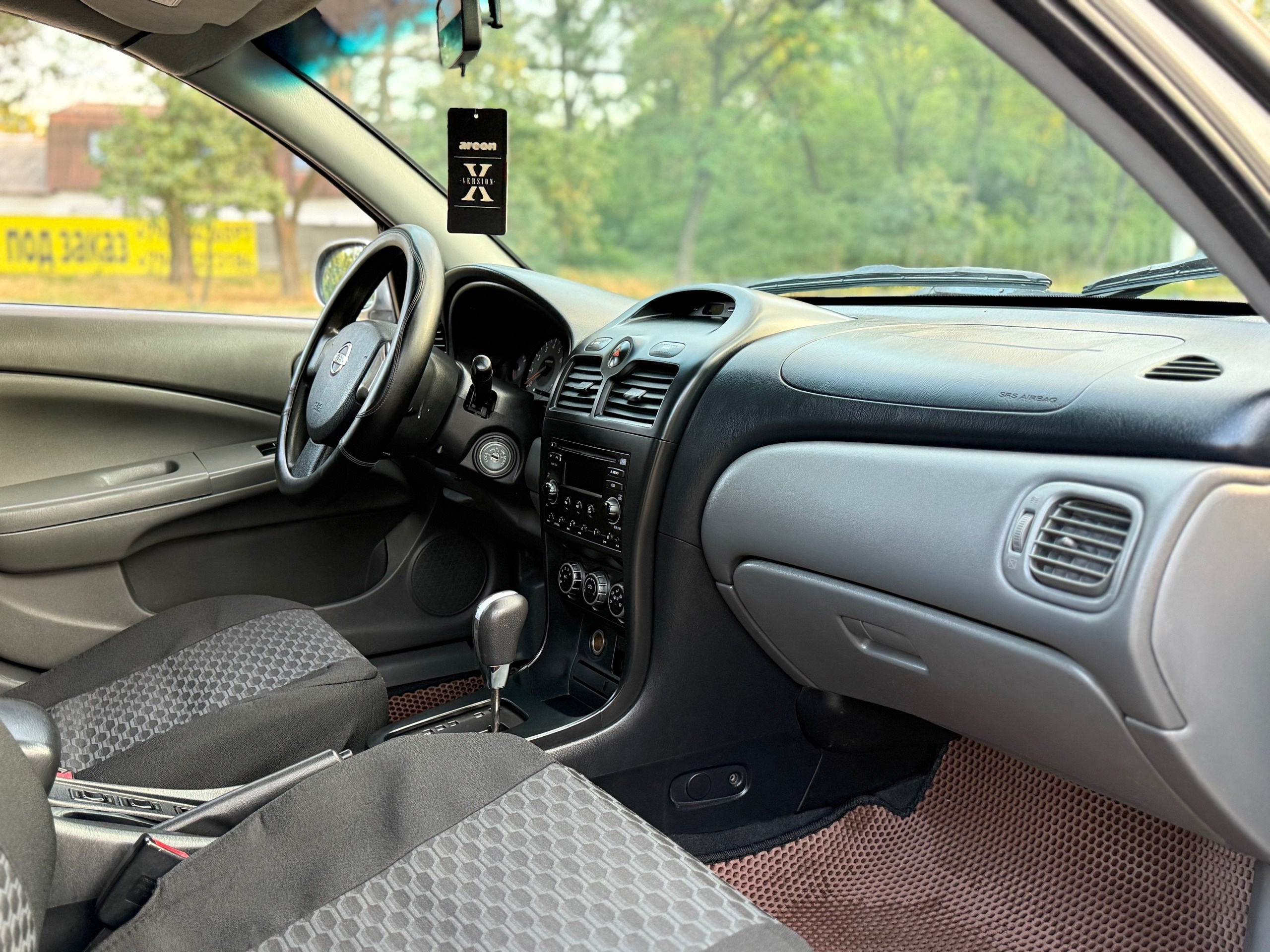 Продается Nissan Almera 2008 года (6)