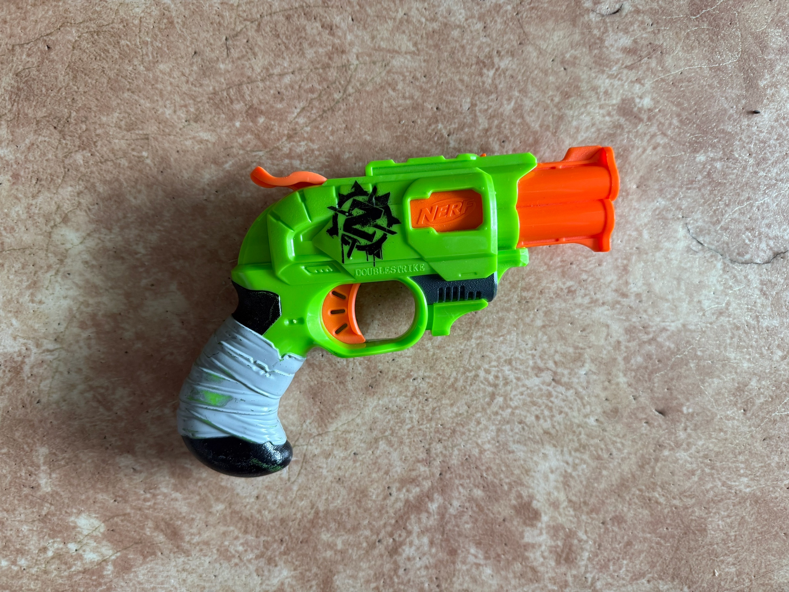 Бластеры Nerf в отличном состоянии (4)