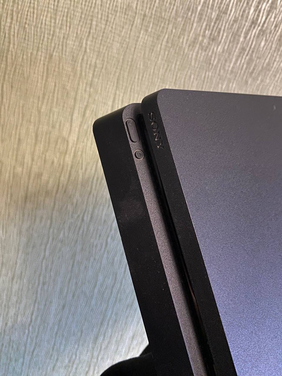 Продажа PS4 Slim в идеале (1)