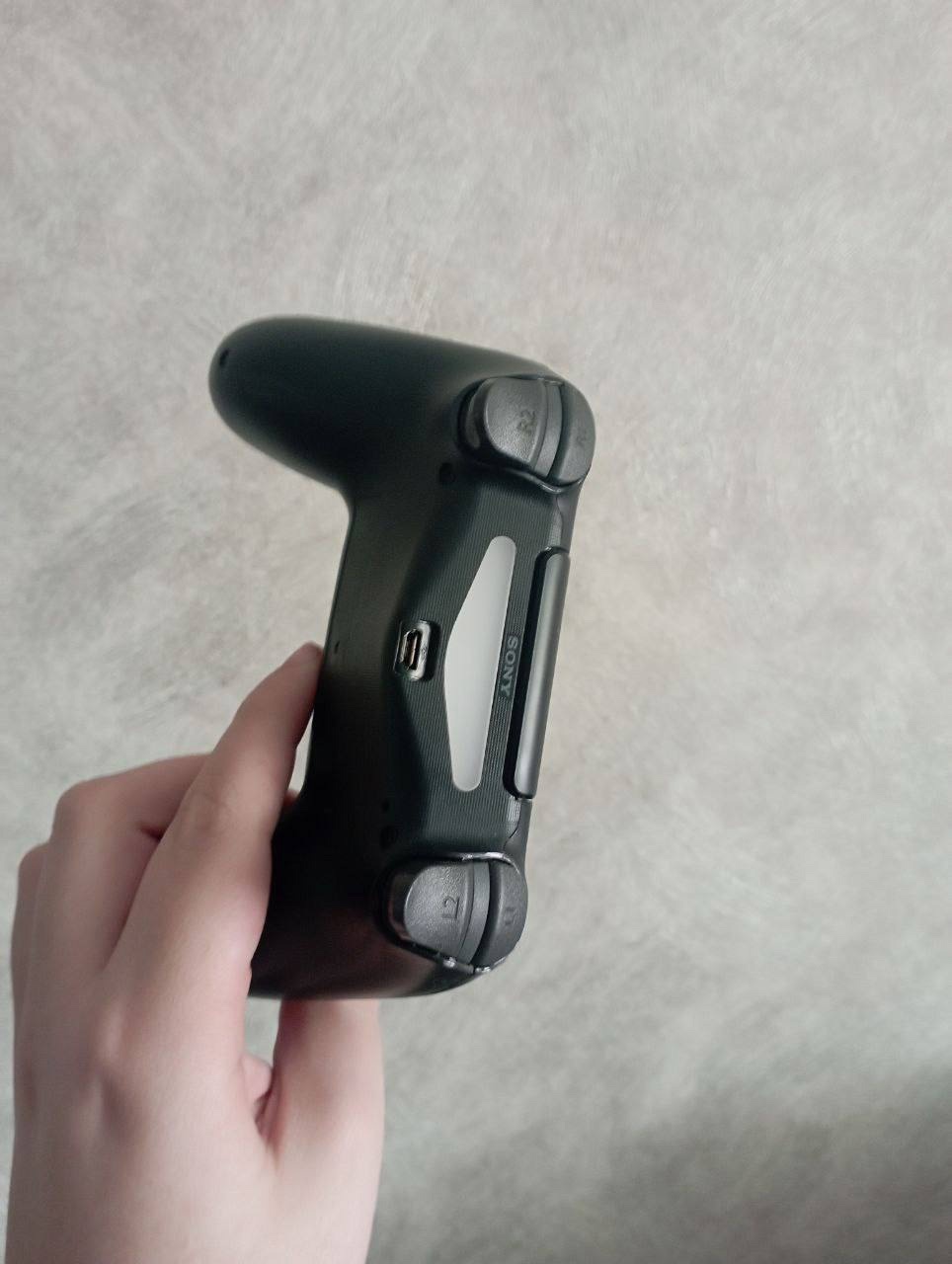 Продажа PS4 Slim в идеале (3)