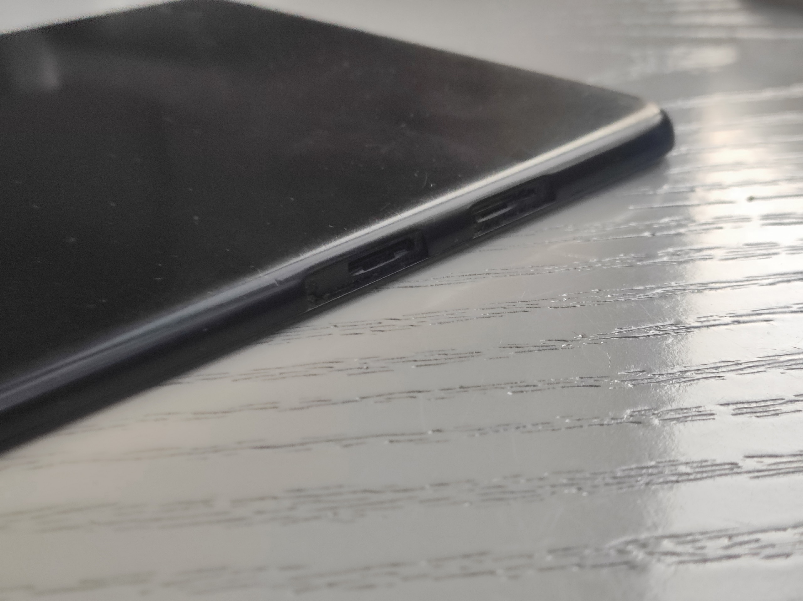 Продажа/обмен Samsung Galaxy Tab A (2)
