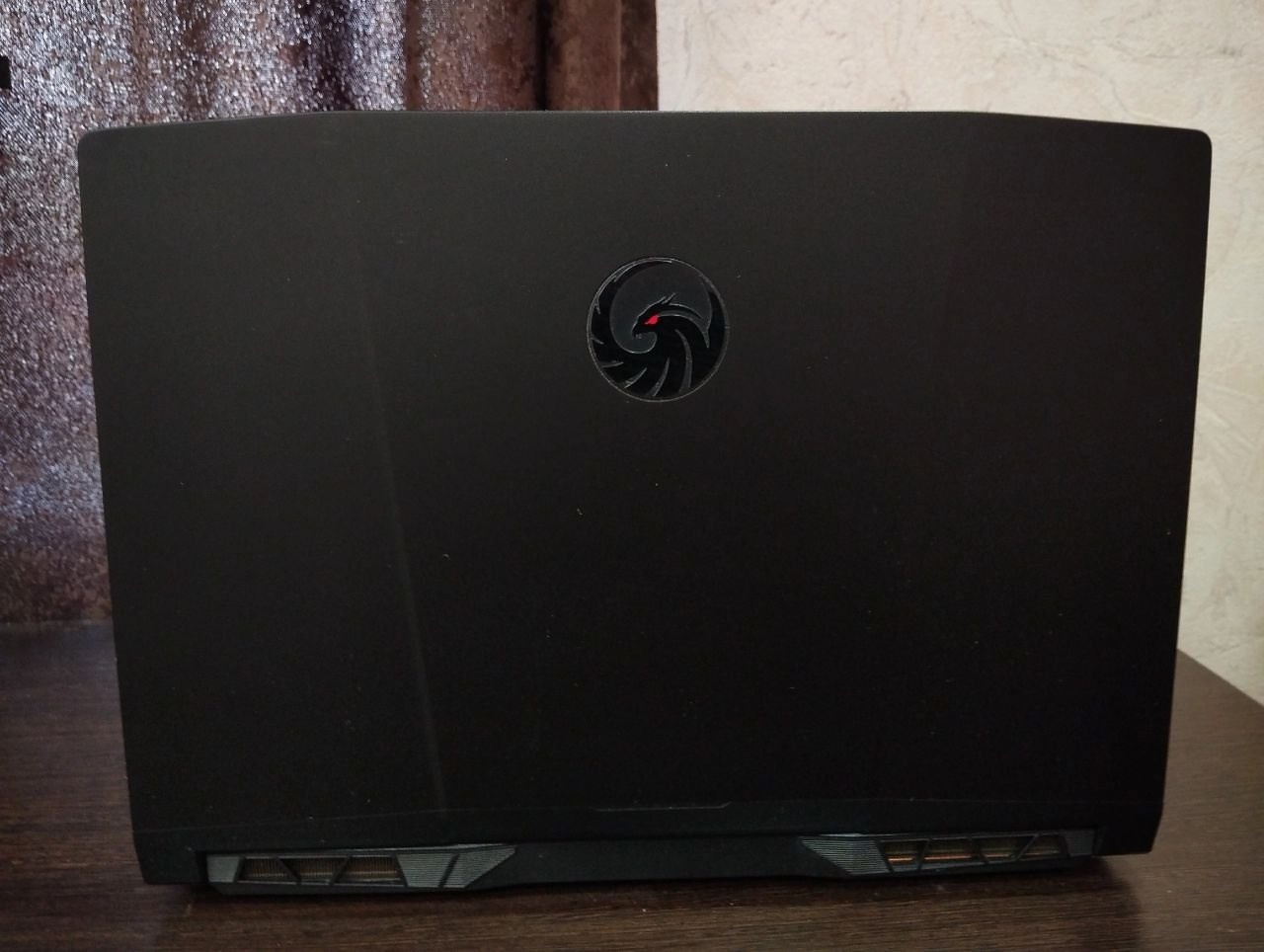 Продам игровой ноутбук MSI Предлагаю (3)