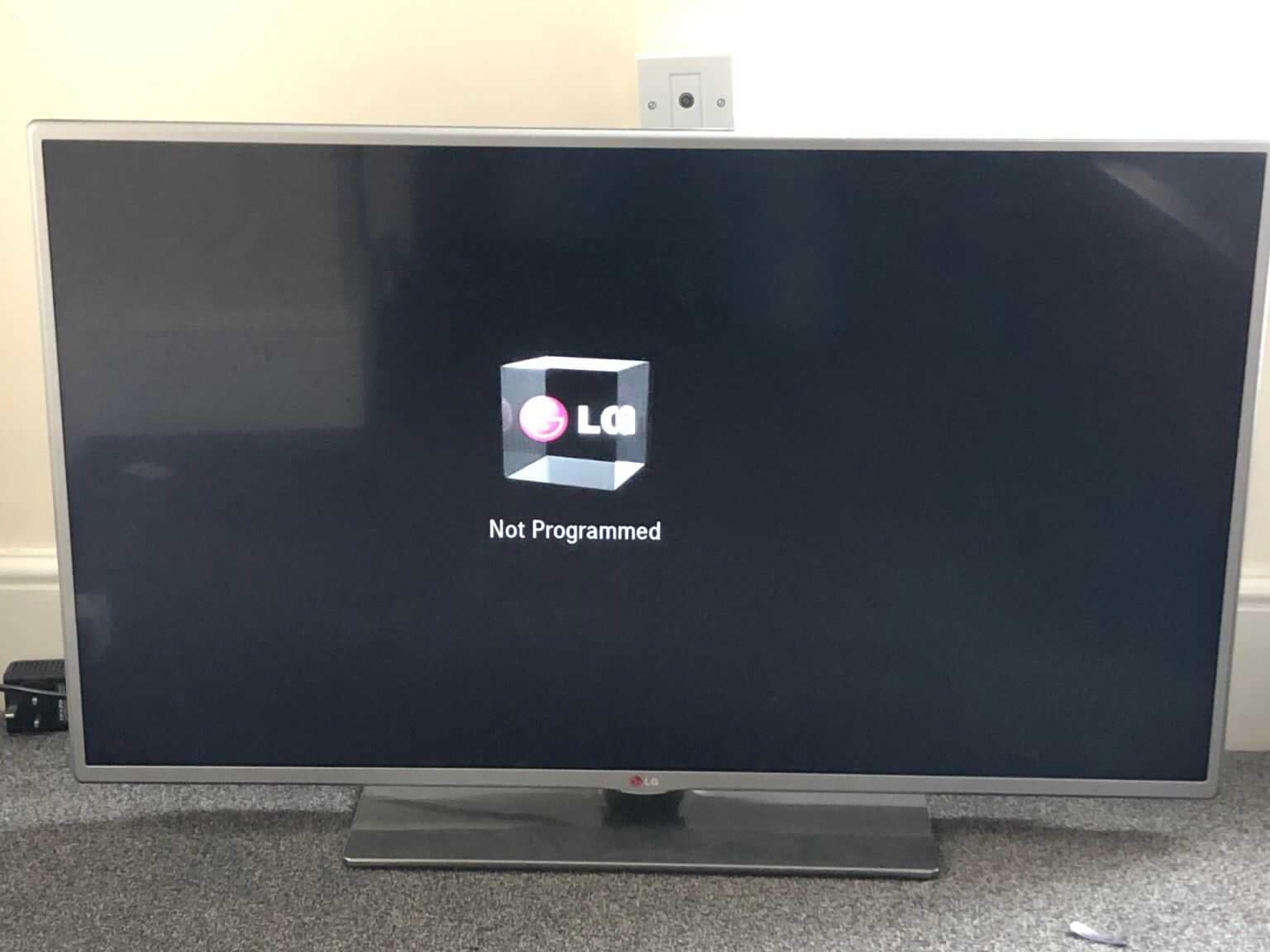 Бесплатно отдам телевизор LG Предоставляю