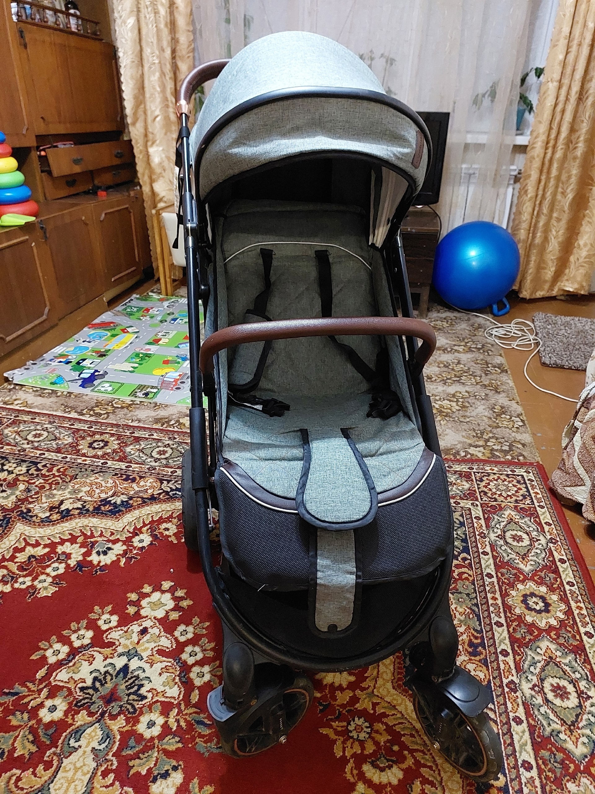 Коляска LUXMOM в отличном состоянии (1)