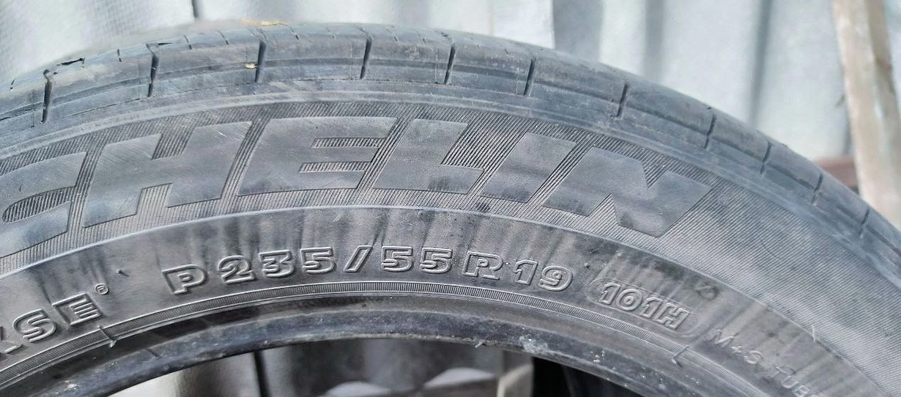 Летние шины Michelin 235/55/19 в