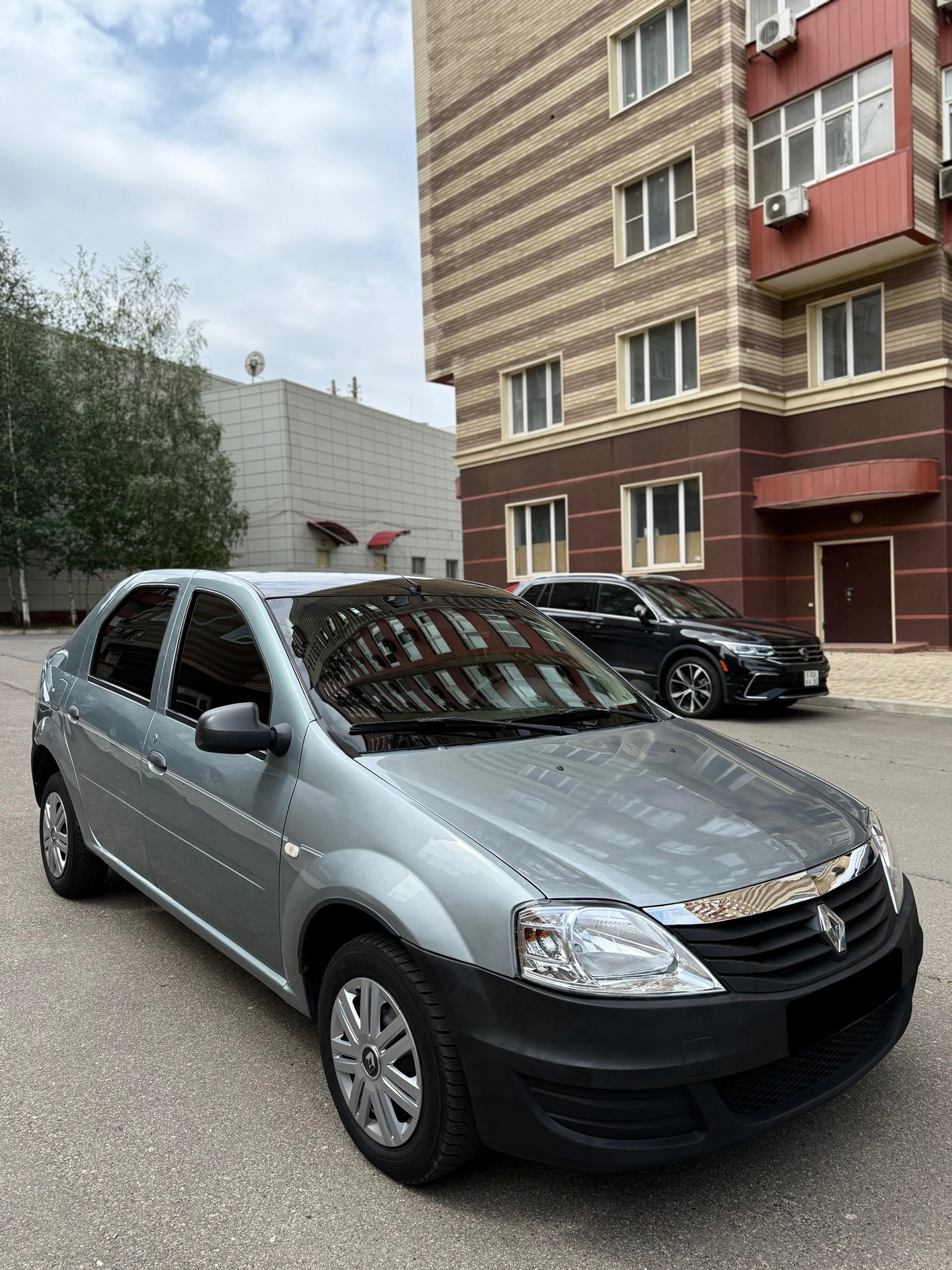 Продажа Renault Logan 2012 года (2)