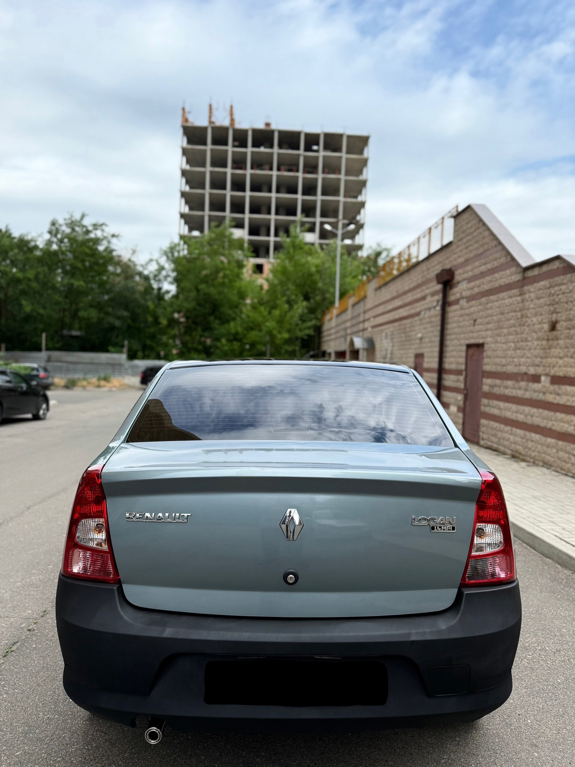 Продажа Renault Logan 2012 года (4)