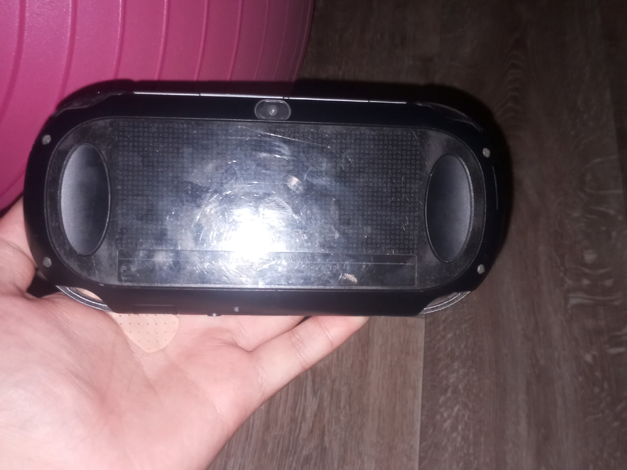 PlayStation Vita по выгодной цене (2)