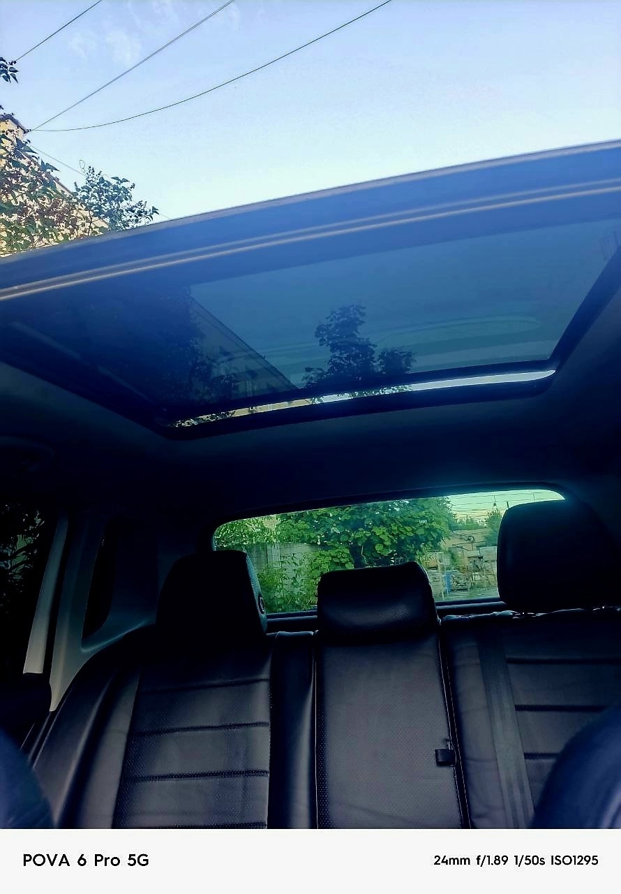 Продается Volkswagen Tiguan 2011 года (4)