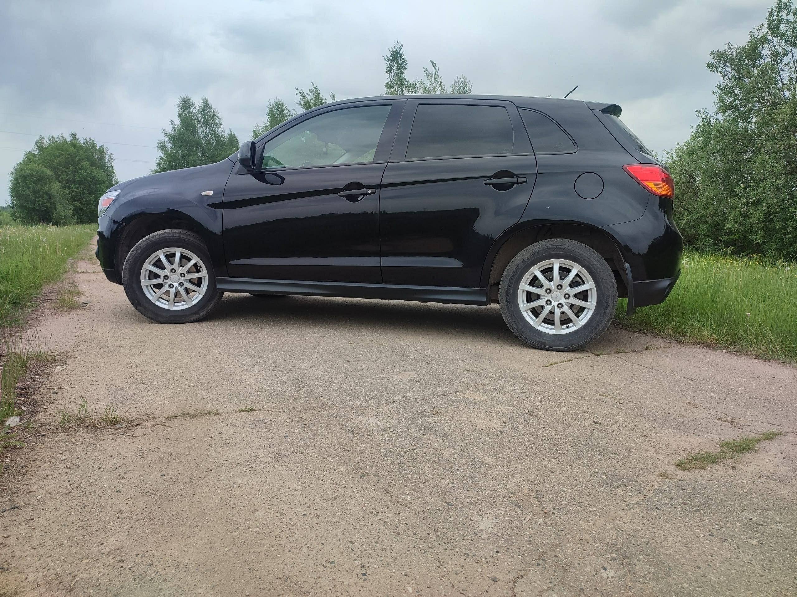 Продажа автомобиля Mitsubishi ASX 2013 (2)