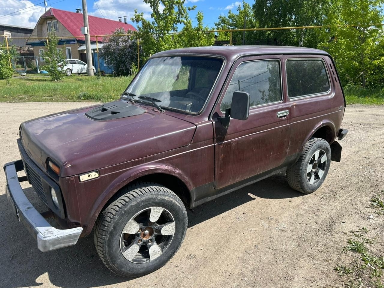 Продажа ВАЗ 2121 Нива 2002 (1)