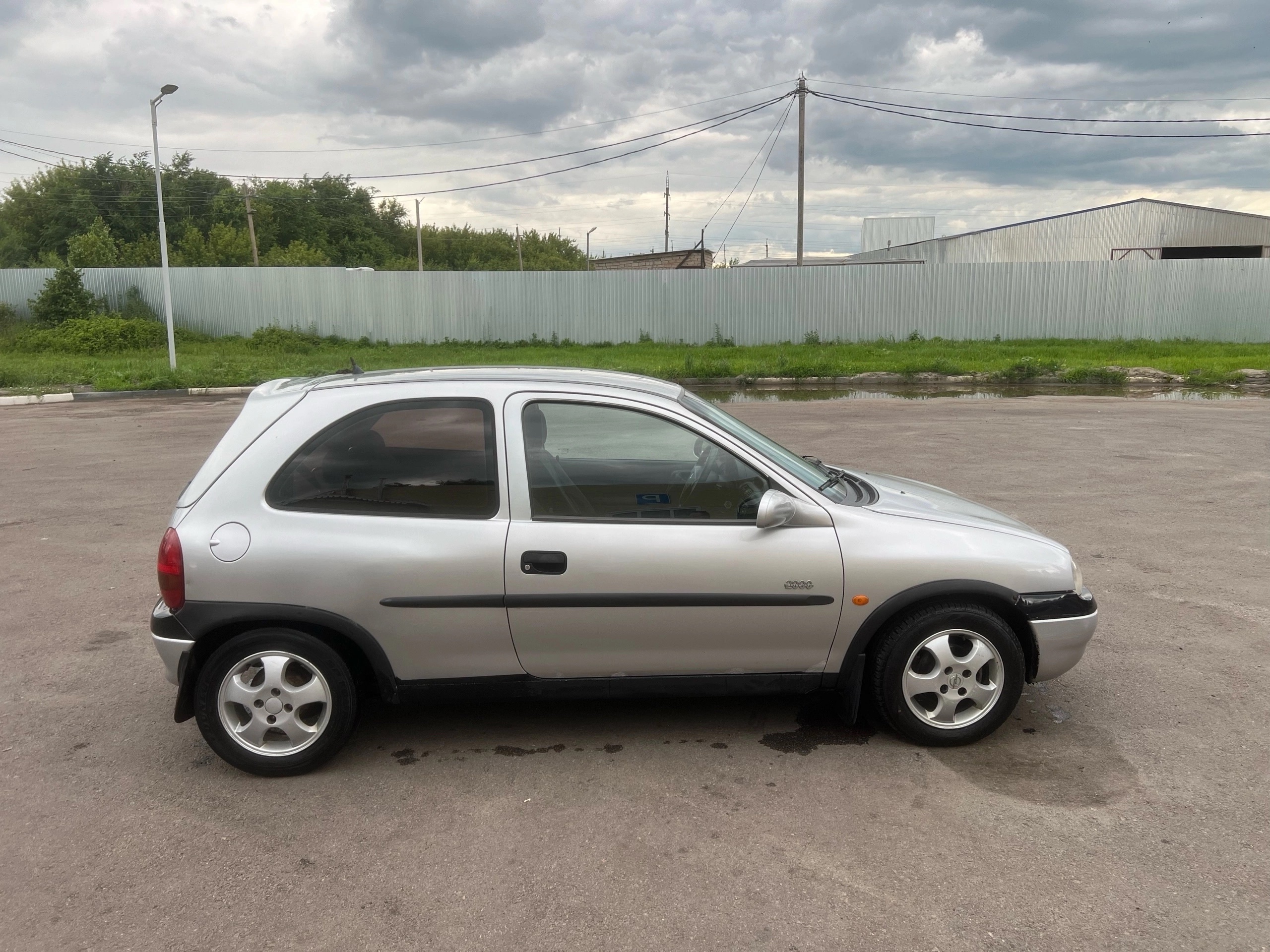 Продам Opel Corsa 2000 года (3)