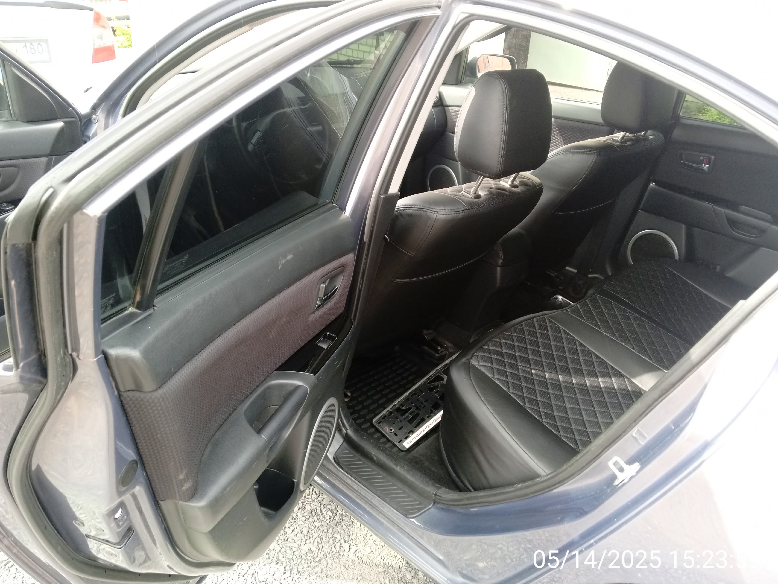 Продам Mazda 3: Хорошее состояние (4)