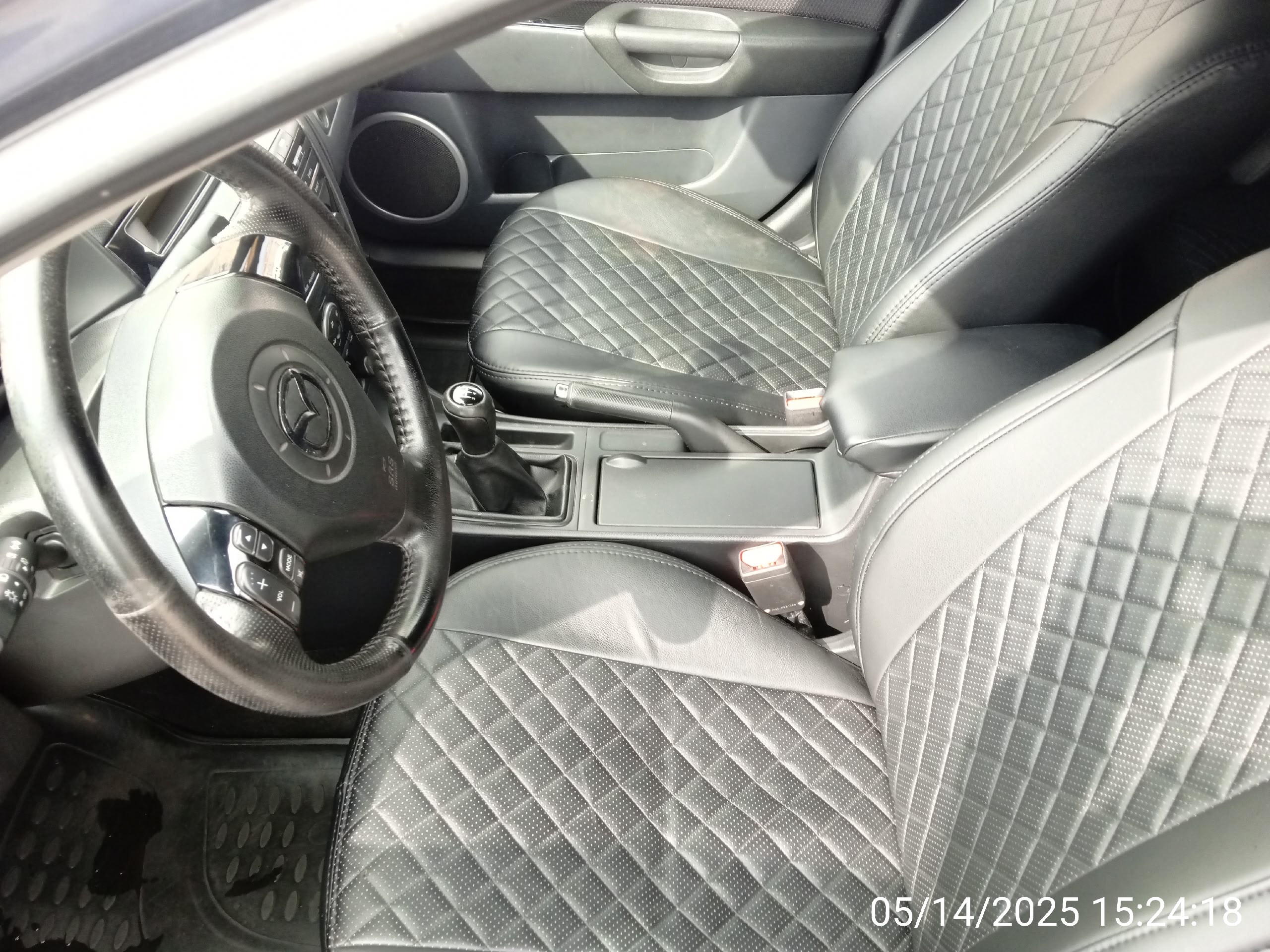 Продам Mazda 3: Хорошее состояние (6)