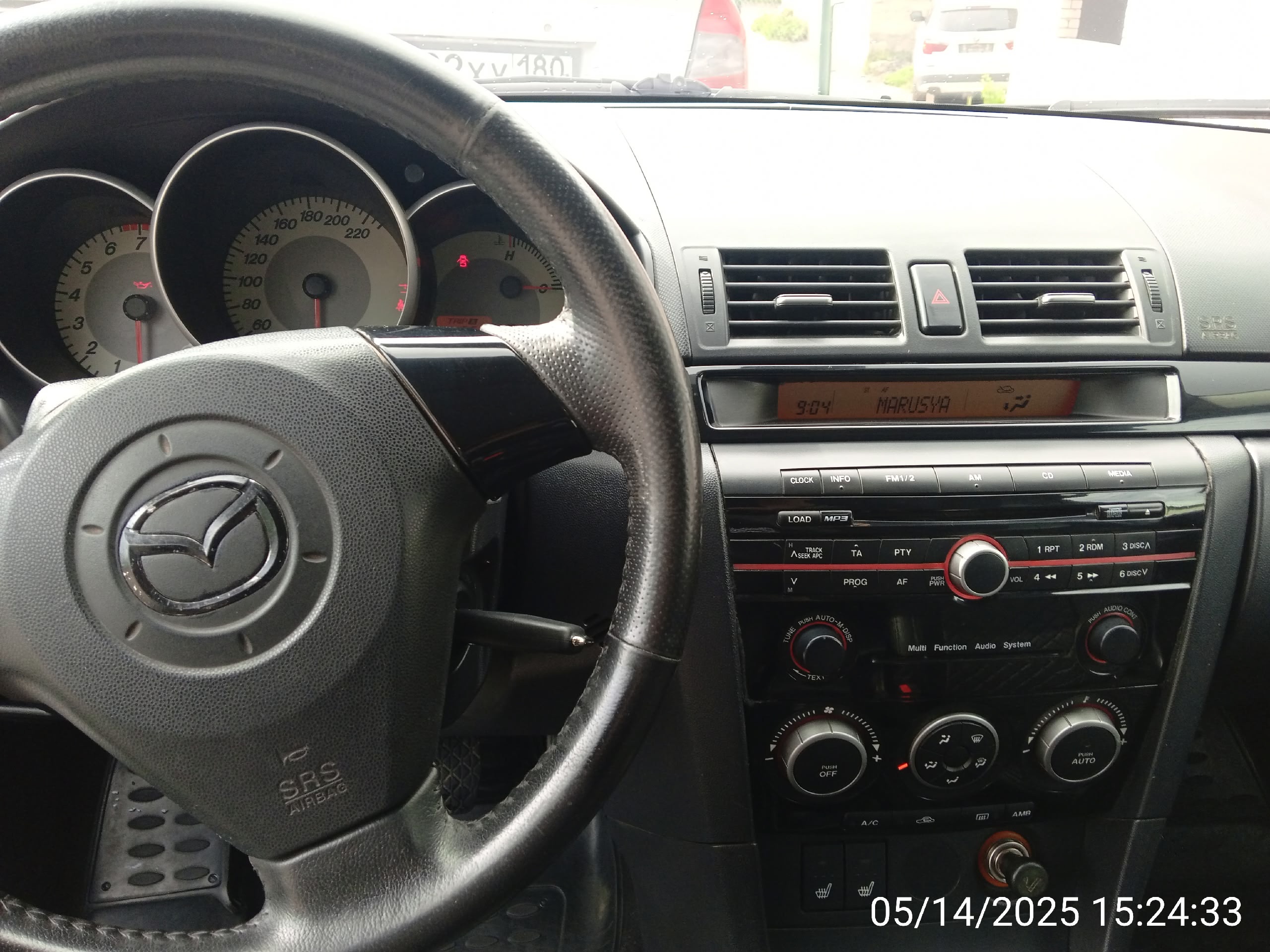 Продам Mazda 3: Хорошее состояние (8)