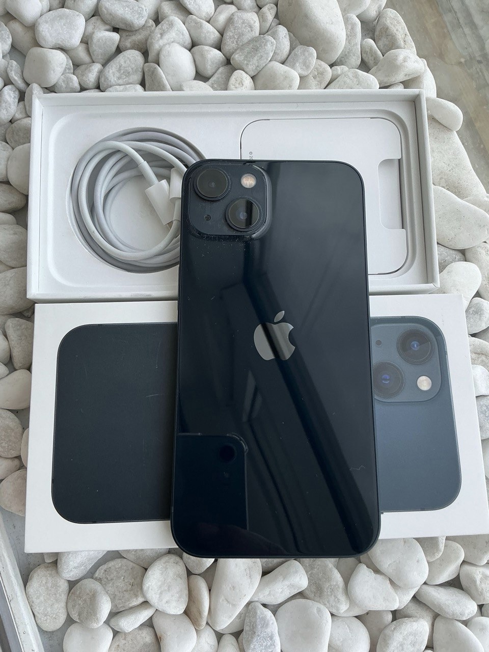 Продам iPhone 13, 128 Гб (5)