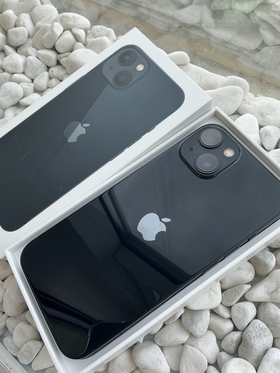 Продам iPhone 13, 128 Гб (1)