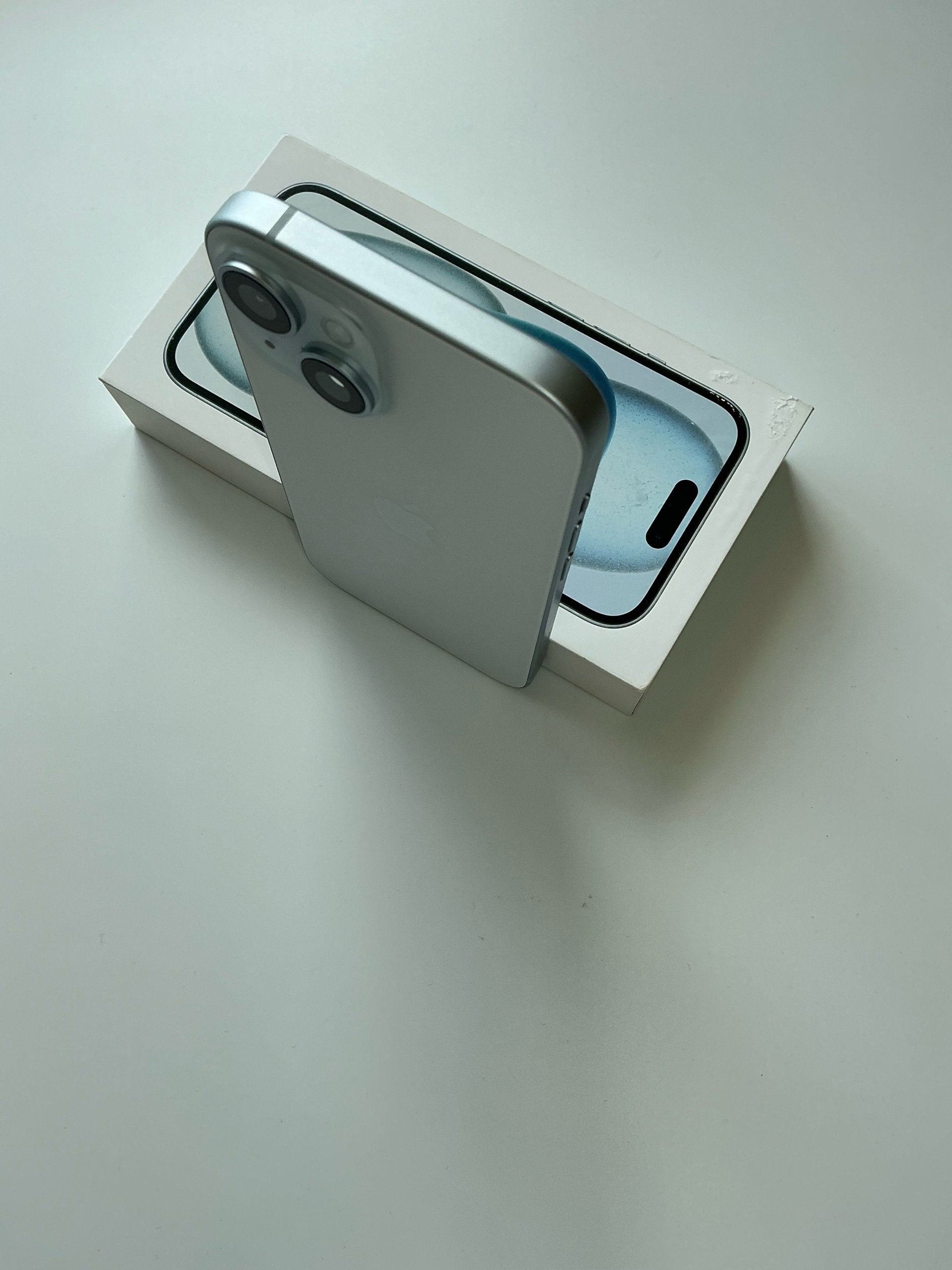 Продам iPhone 15 в Донецке (2)