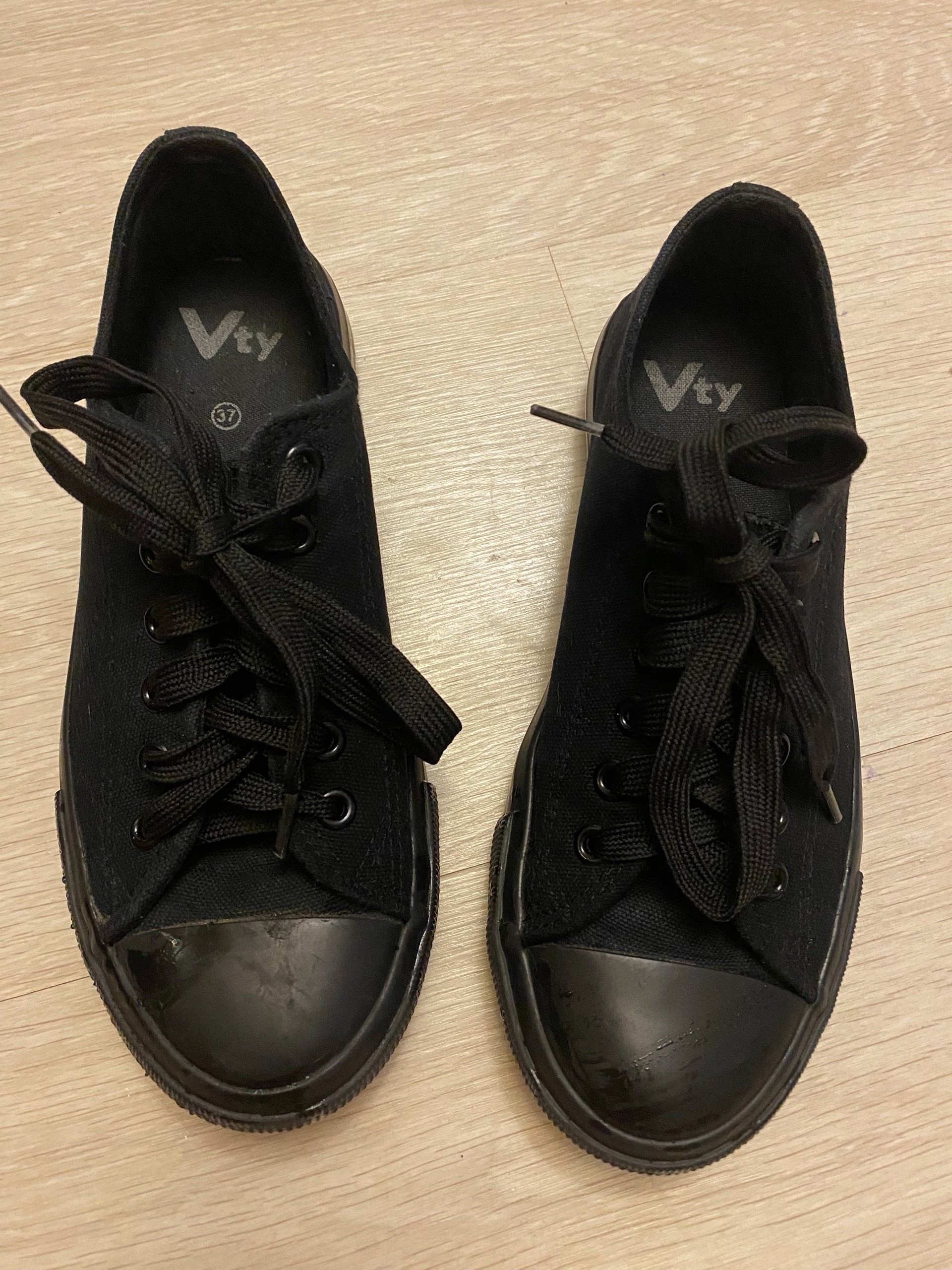 Кеды VTY в отличном состоянии