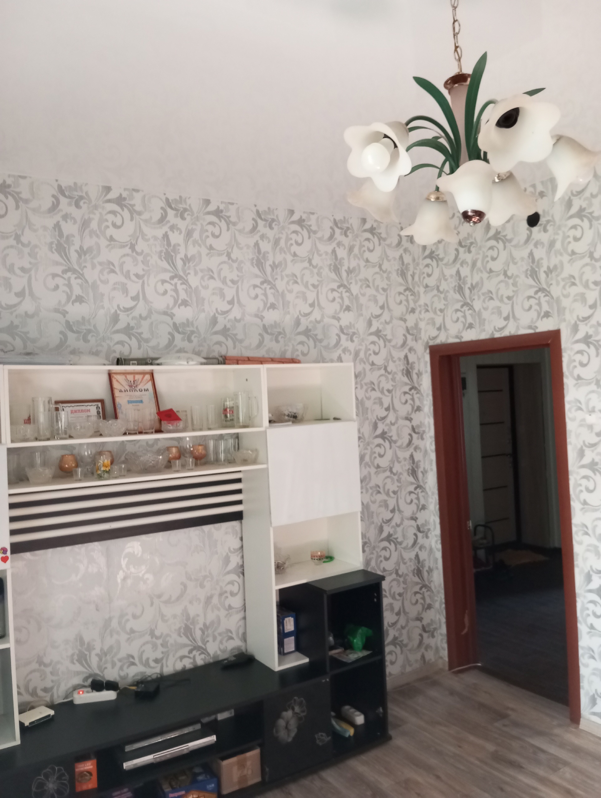 Продам 3-х комнатную квартиру в (6)