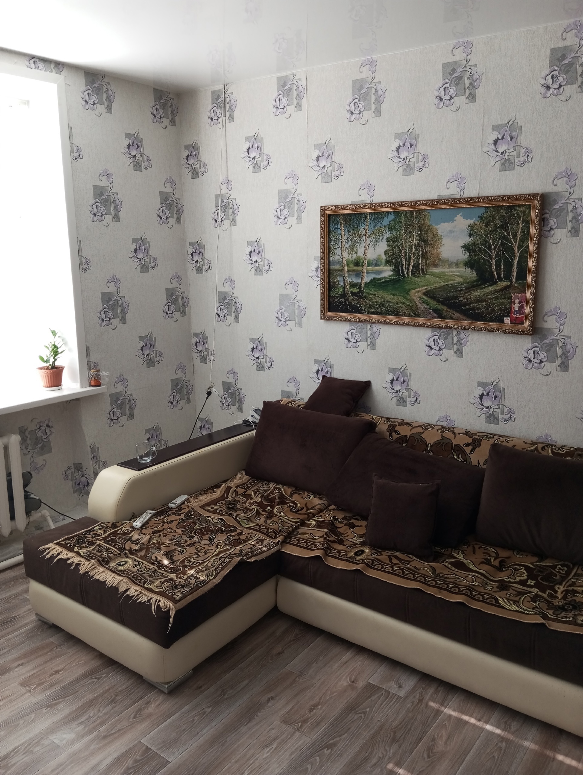 Продам 3-х комнатную квартиру в (8)