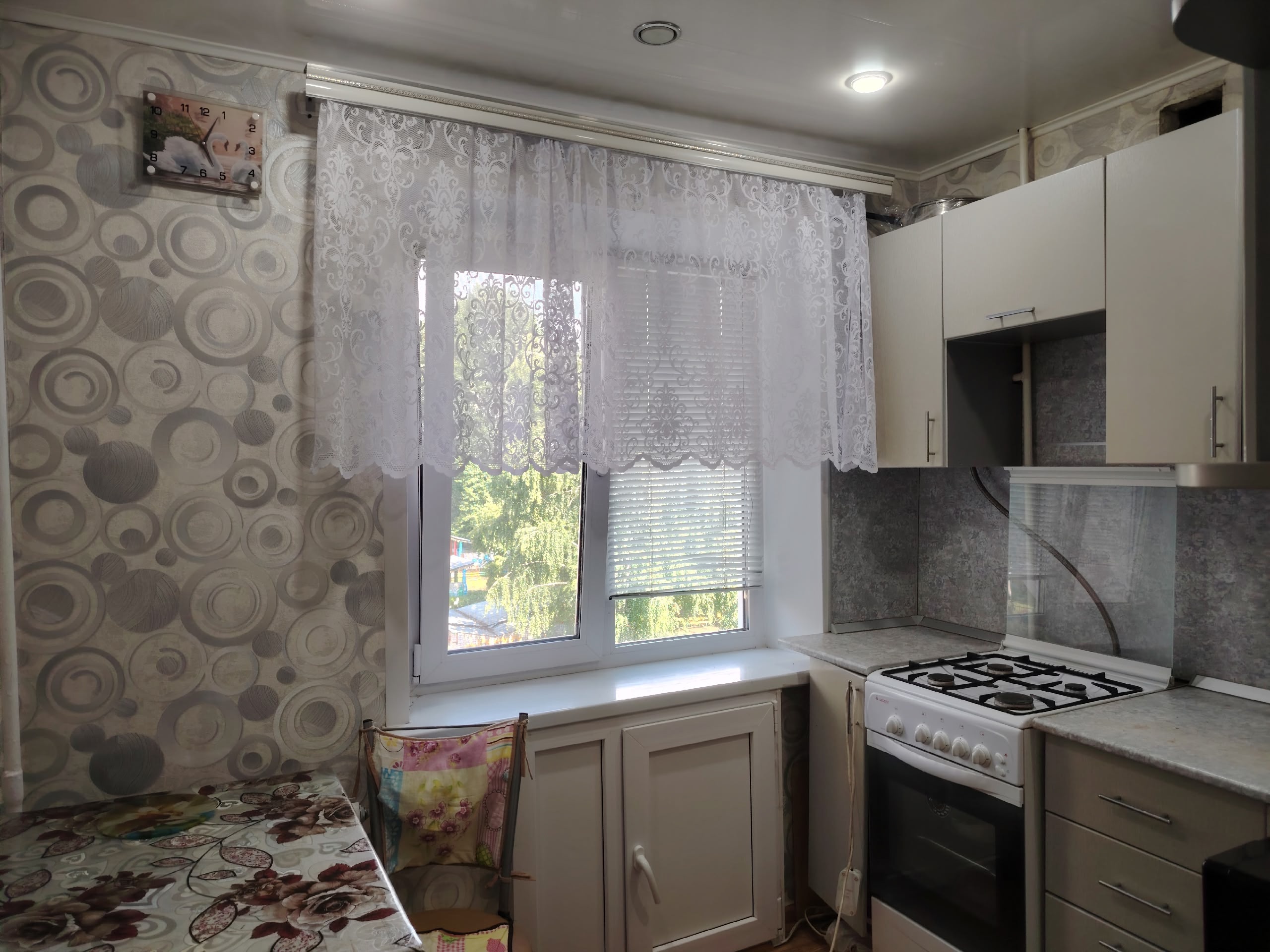 Продам 3 Хр Западная 19, (3)