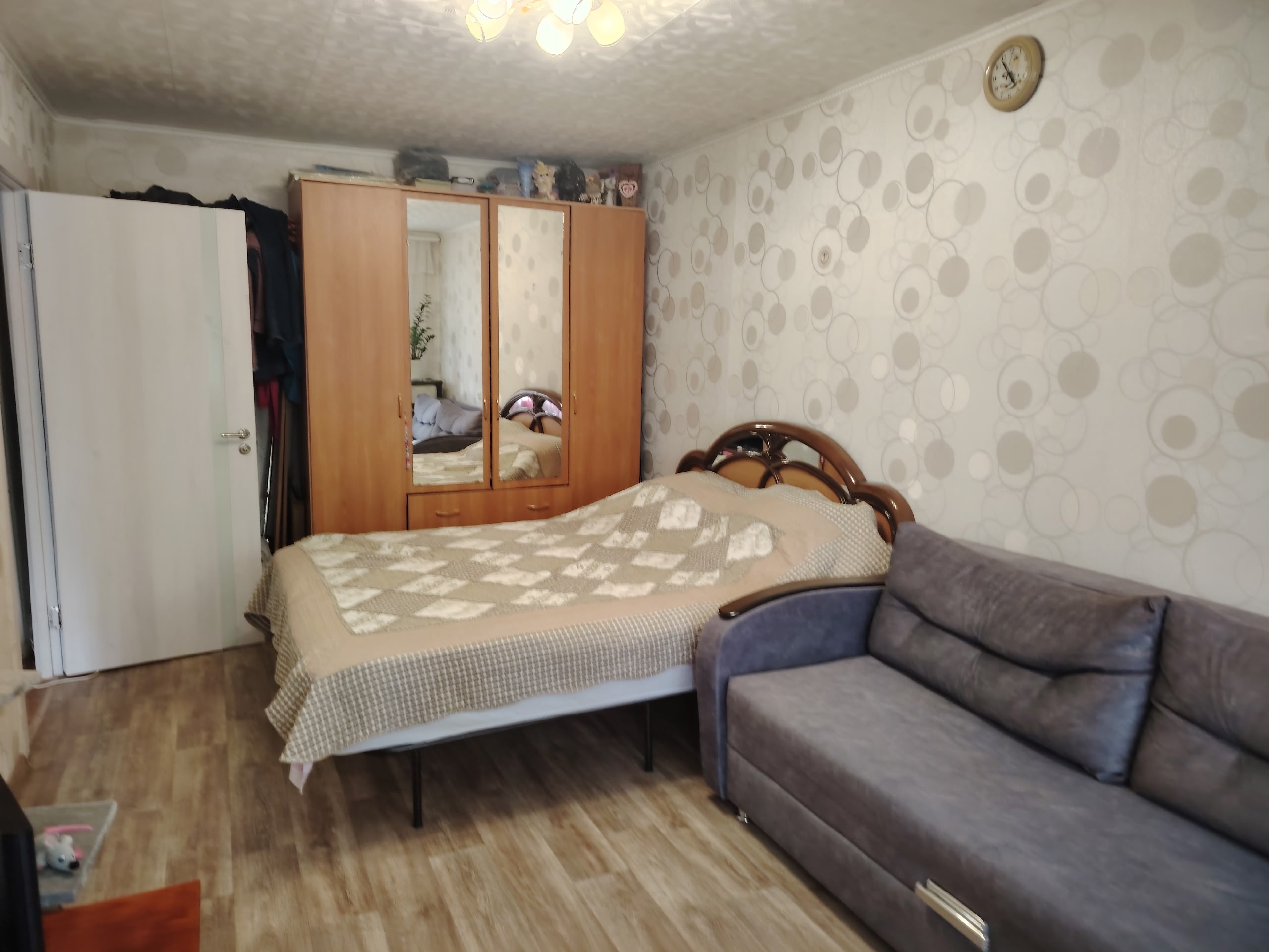 Продам 3 Хр Западная 19, (2)