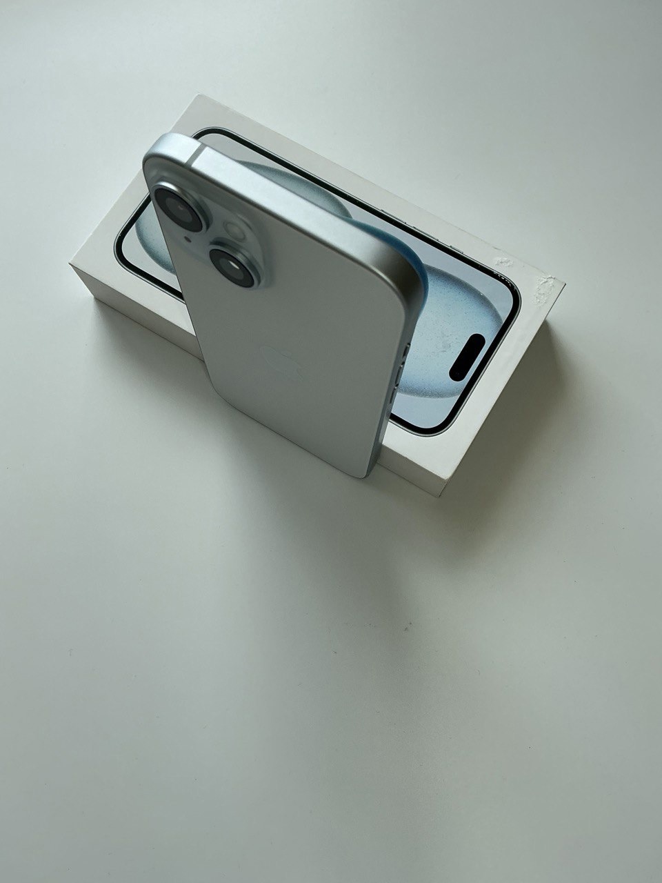 Продается iPhone 15 128 ГБ (1)