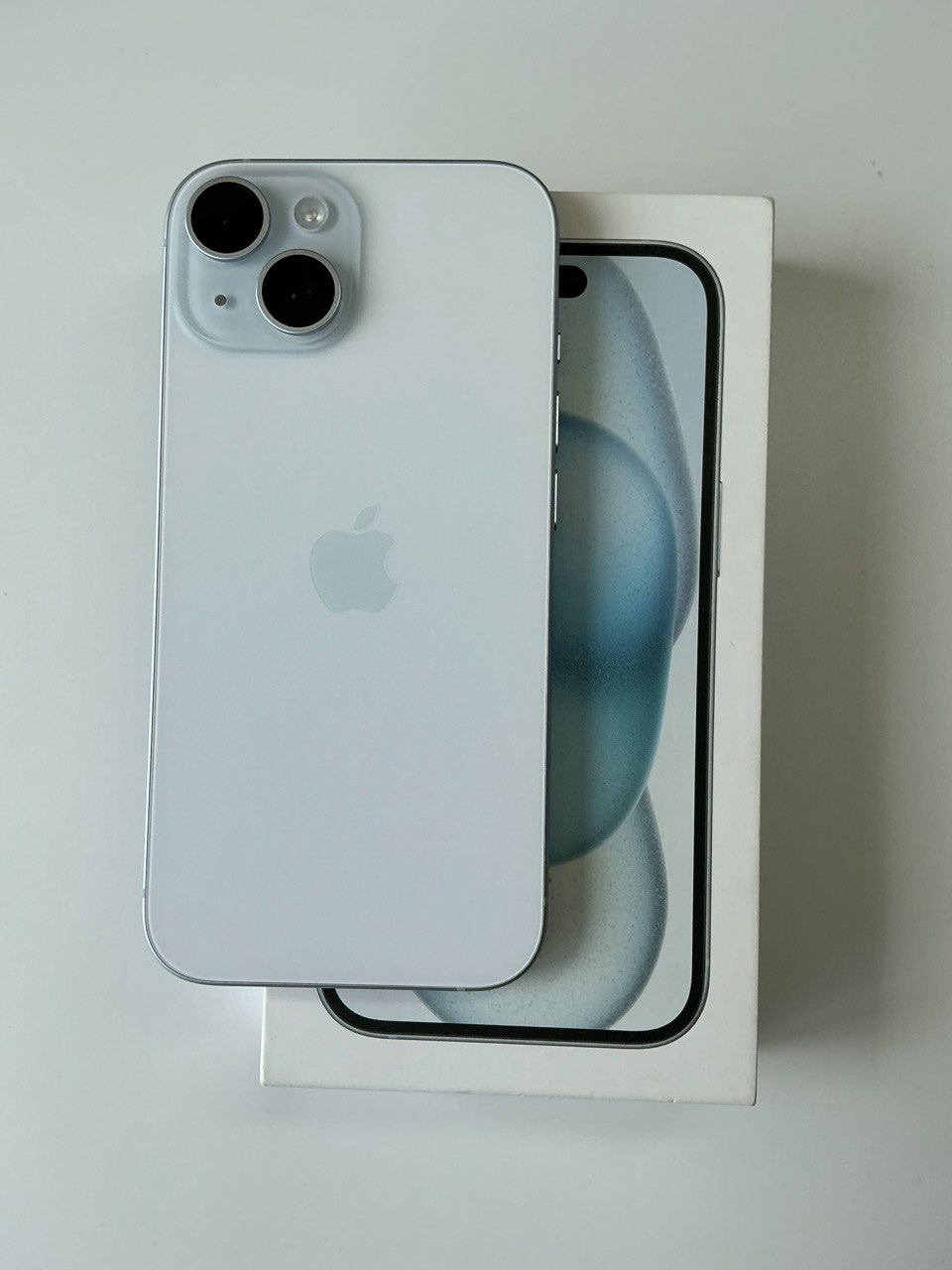 Продается iPhone 15 128 ГБ (3)