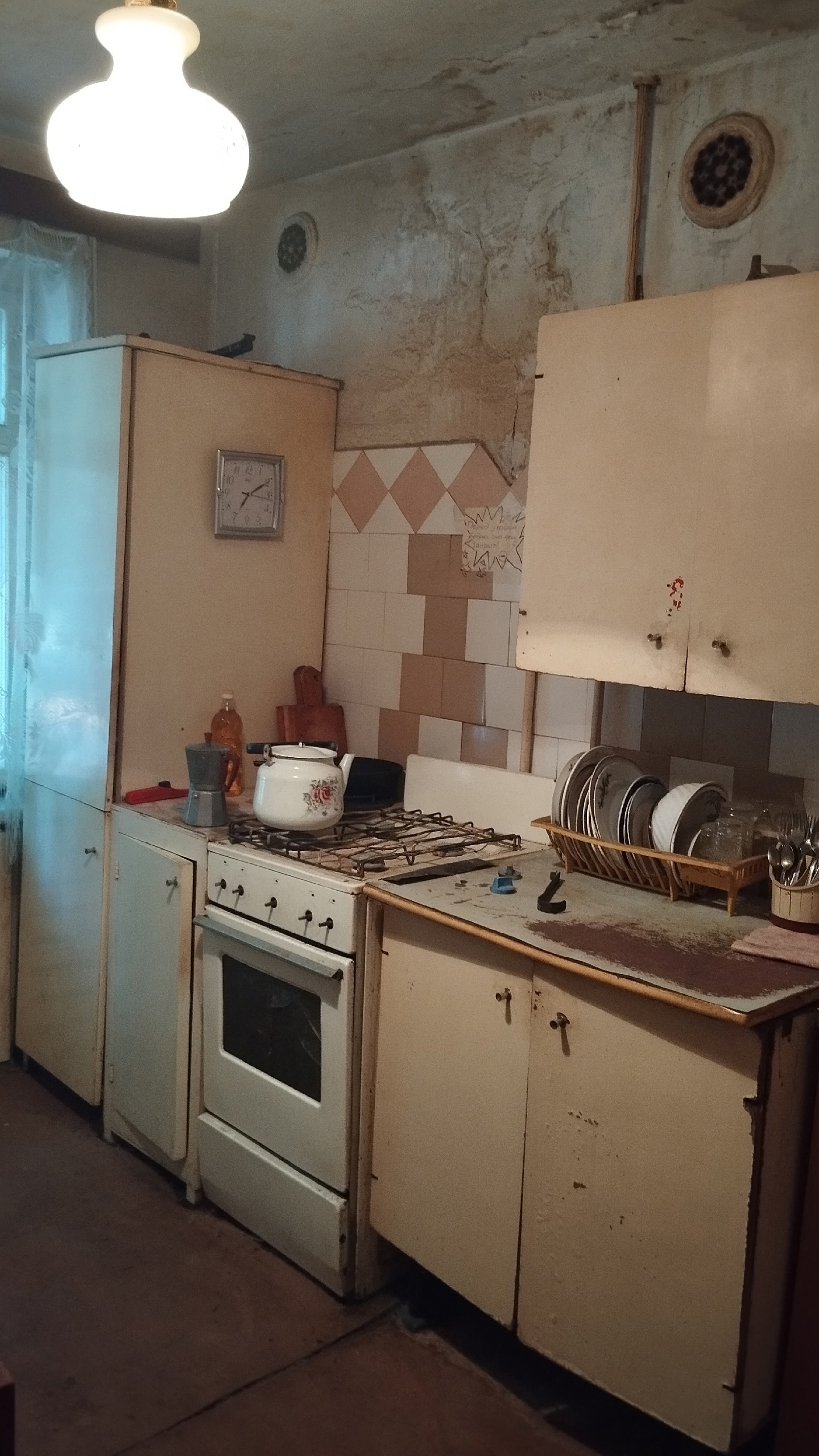 Продажа трехкомнатной квартиры в Макеевке (2)