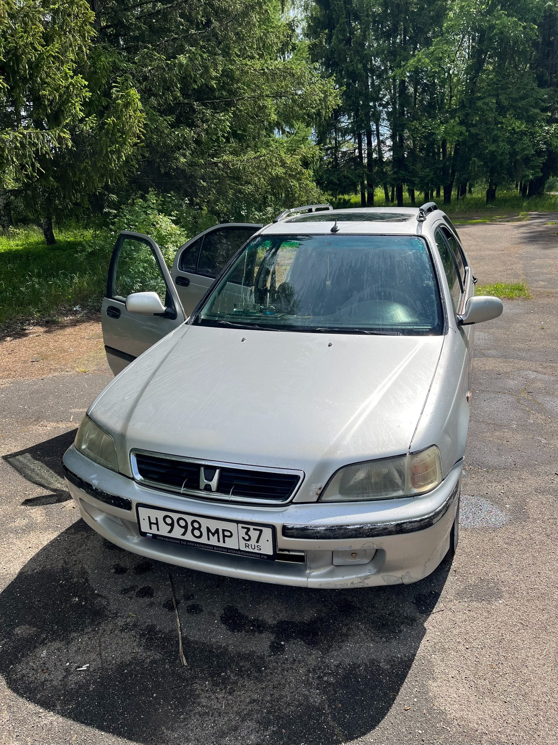 Продается Honda Civic 1998 года (2)