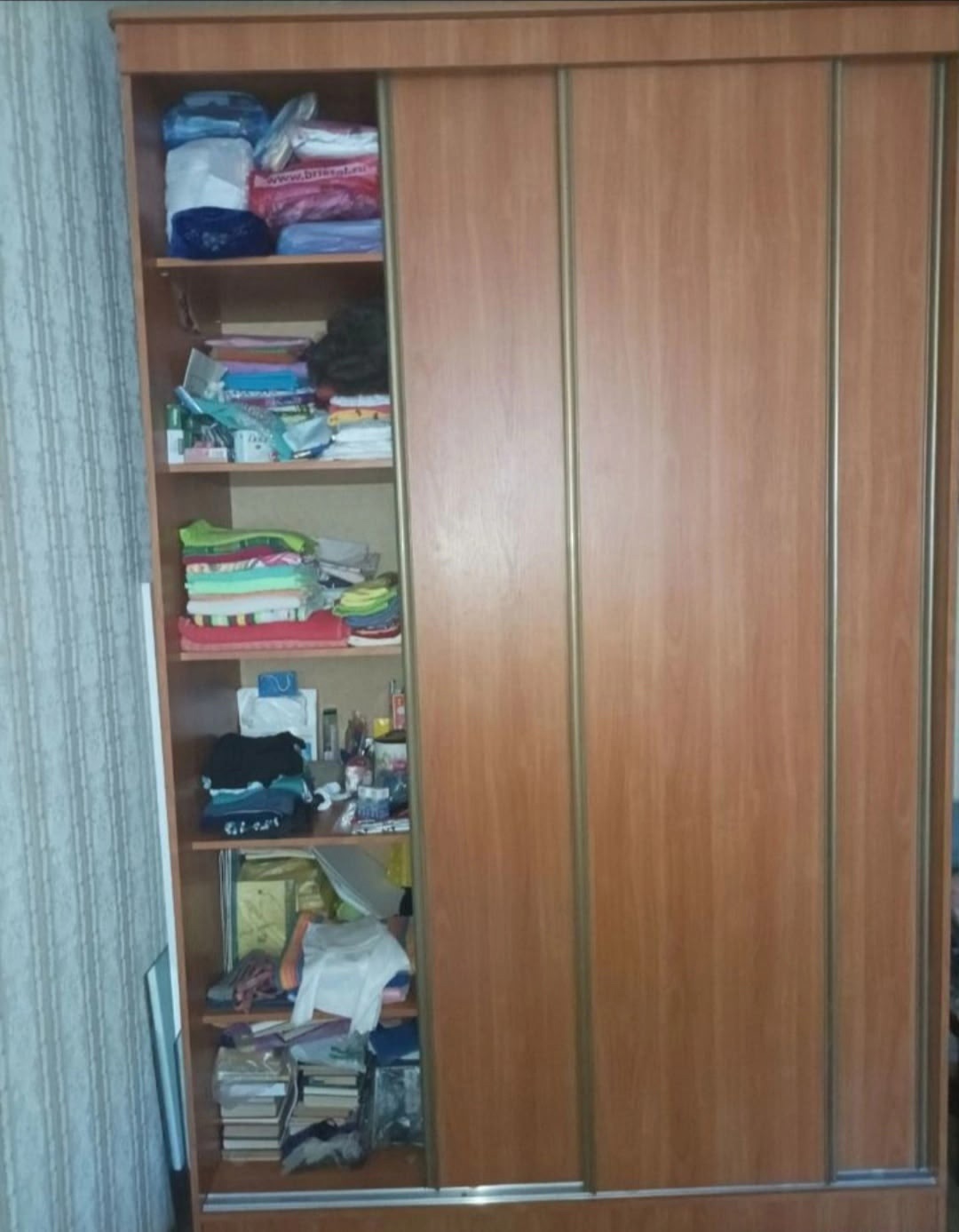Продается шкаф-купе, ширина 160 см (1)