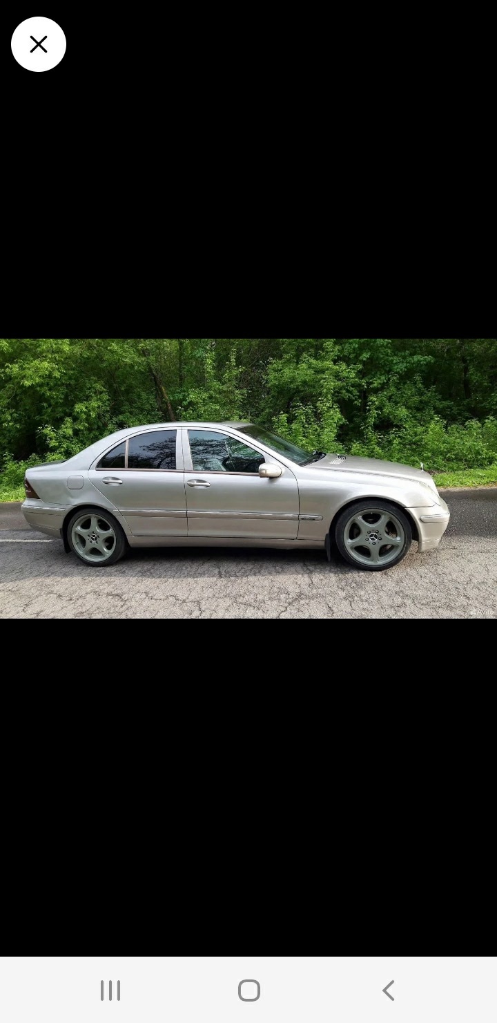 Продажа Mercedes C-класса 2002 года (6)