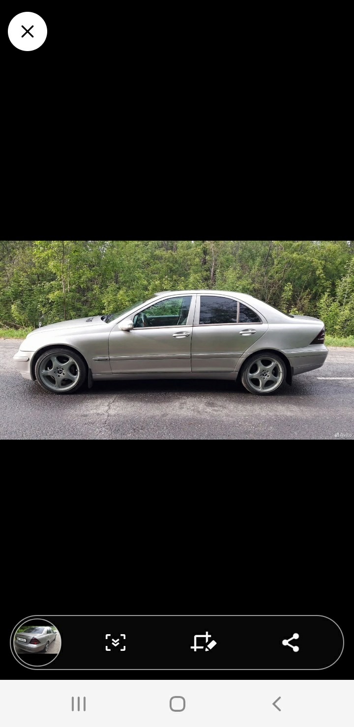 Продажа Mercedes C-класса 2002 года (4)