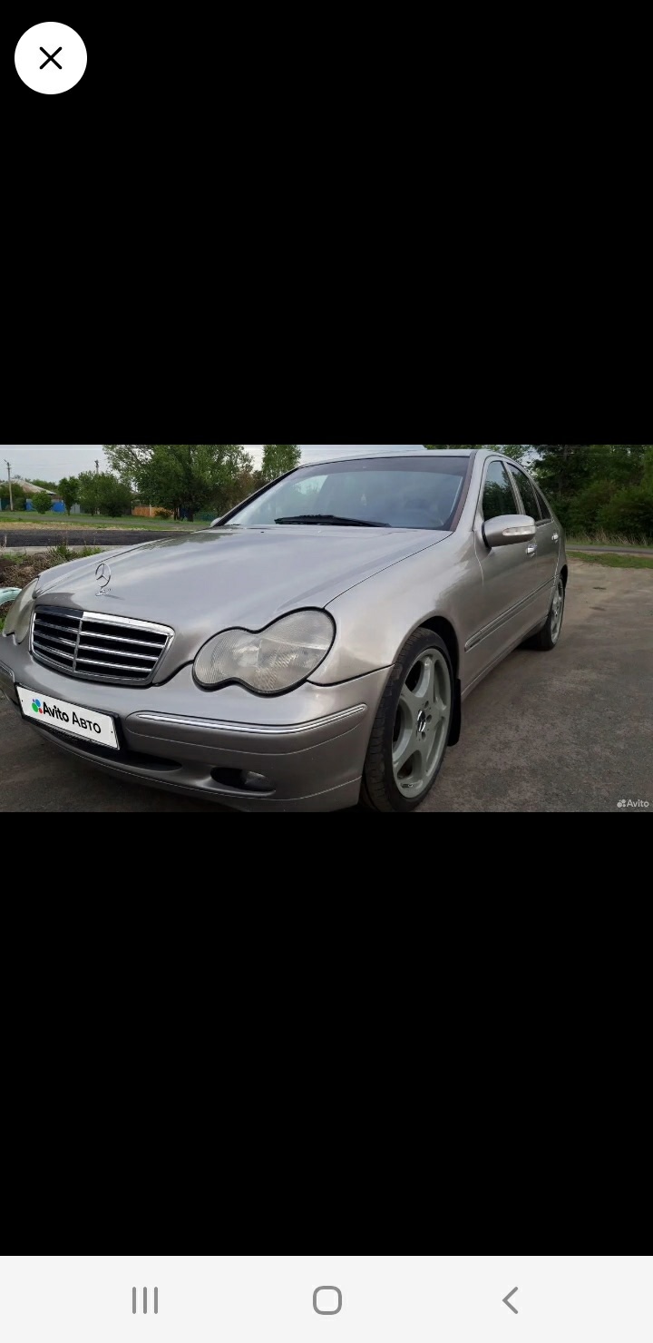 Продажа Mercedes C-класса 2002 года (9)