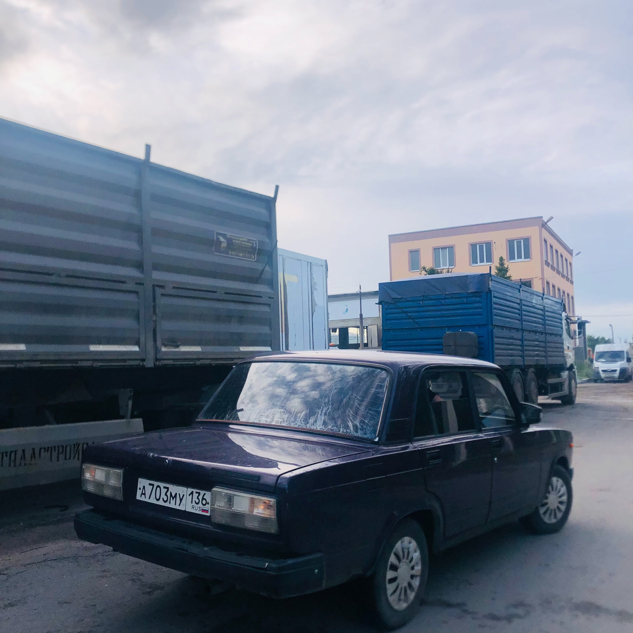 Продаю ВАЗ 2107: Отличное Состояние (5)