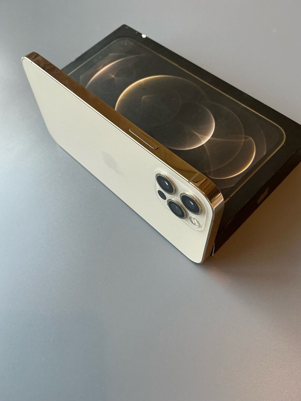 Продается iPhone 12 Pro 512GB (3)