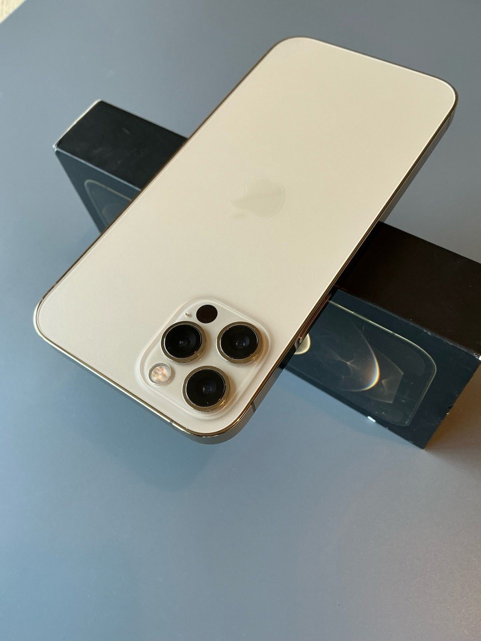 Продается iPhone 12 Pro 512GB (5)