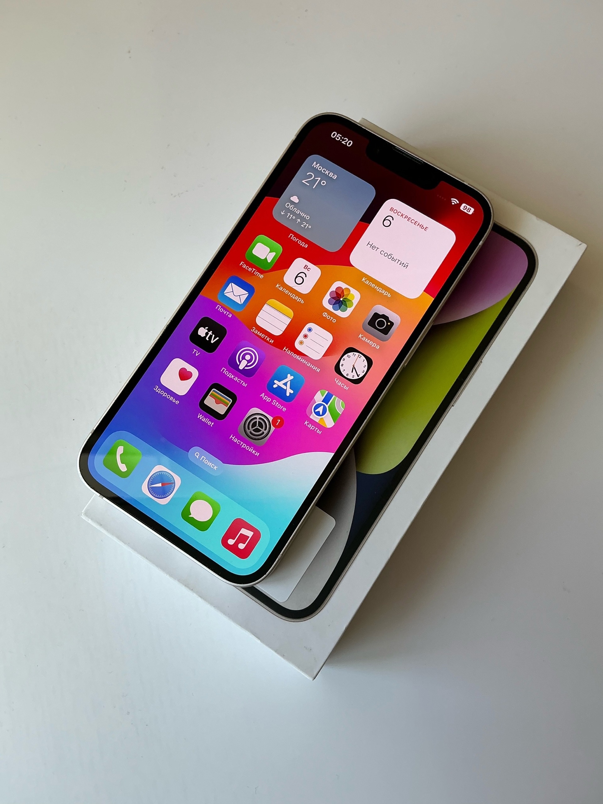 Продам iPhone 14, 128 Гб (3)