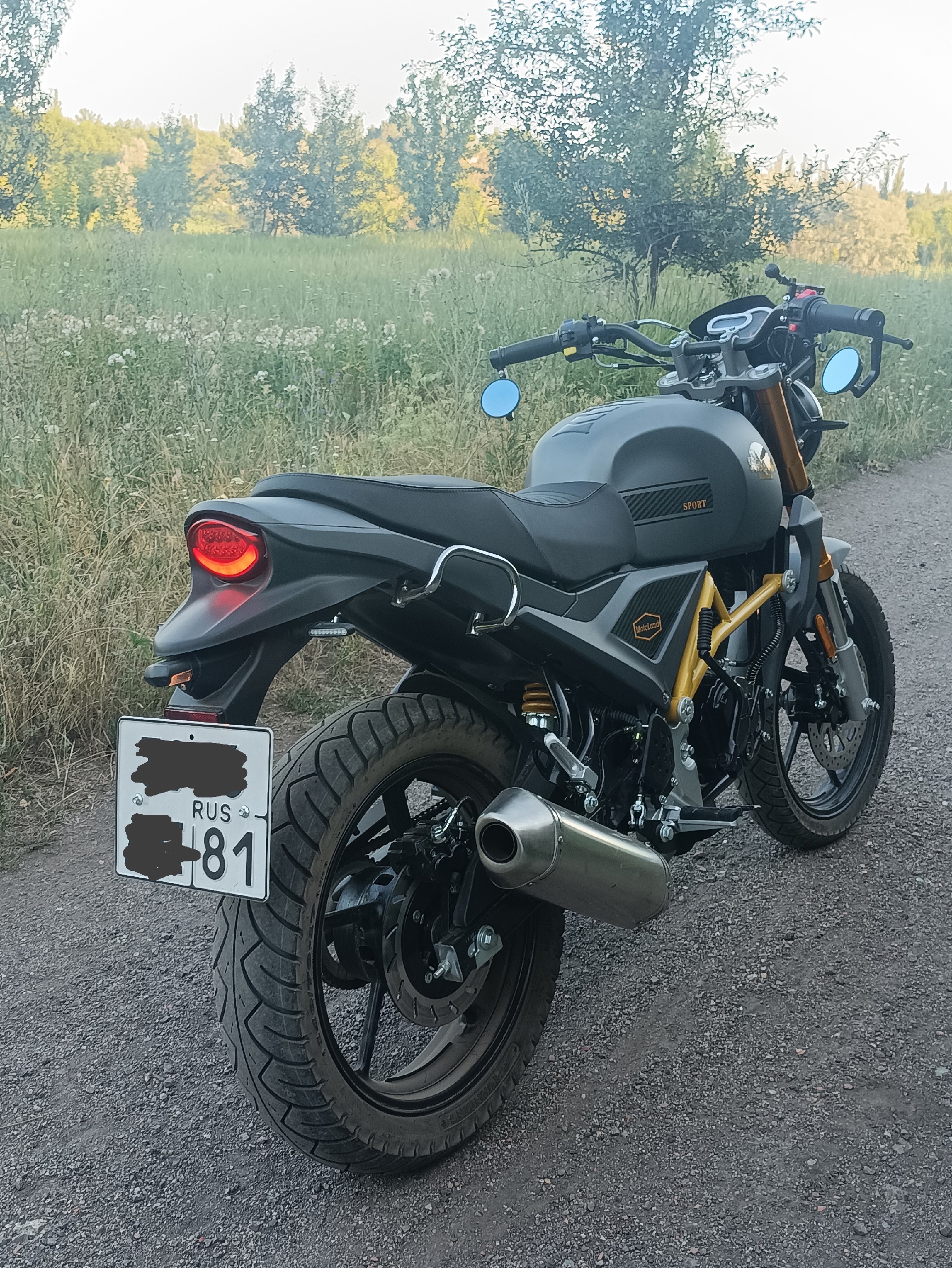 Продажа мотоцикла Motolend Scrambler 250cc (2)