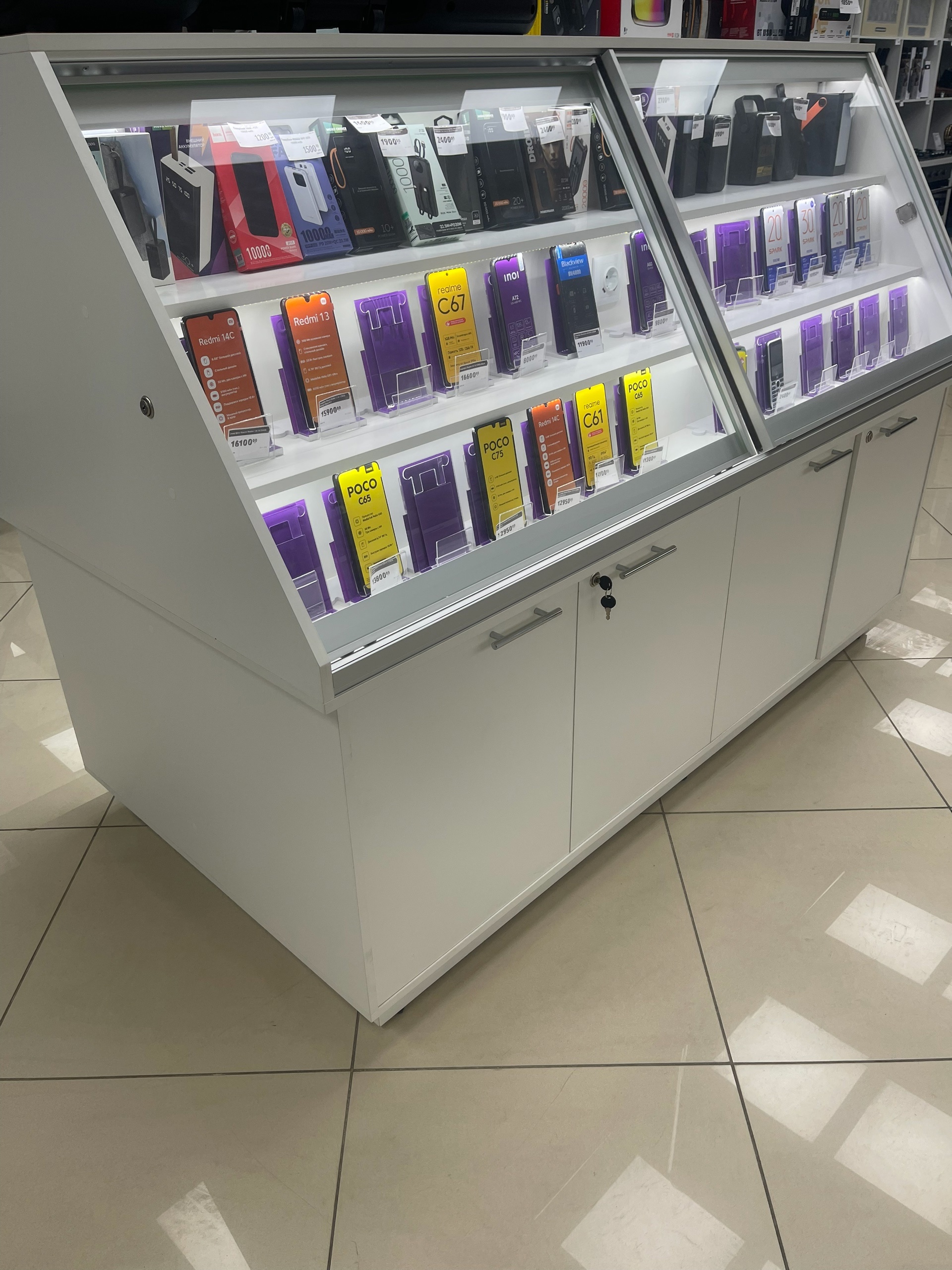 Тумба с LED-подсветкой для аксессуаров (1)